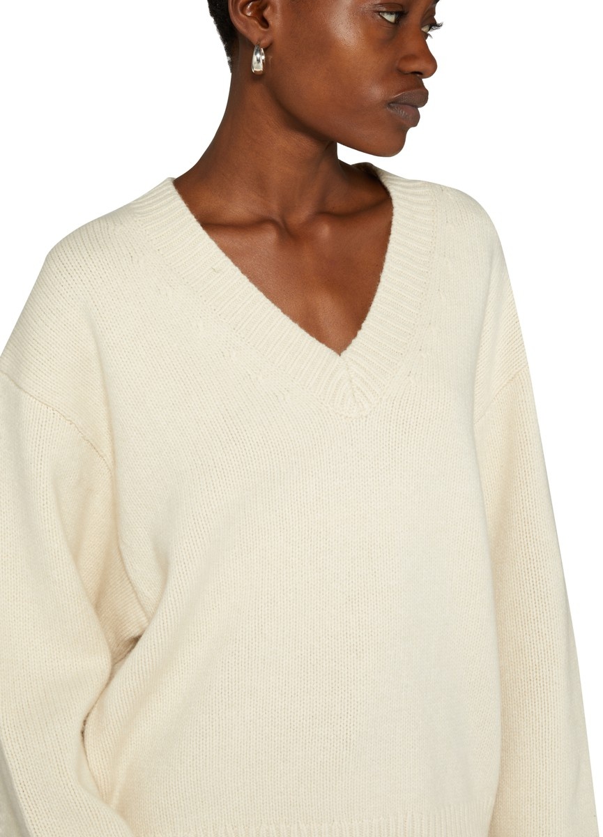 Wool and cashmere V-neck sweater - 4