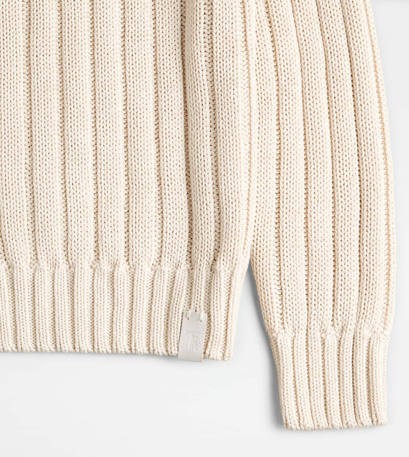 ROUND-NECK PULLOVER - WHITE 10