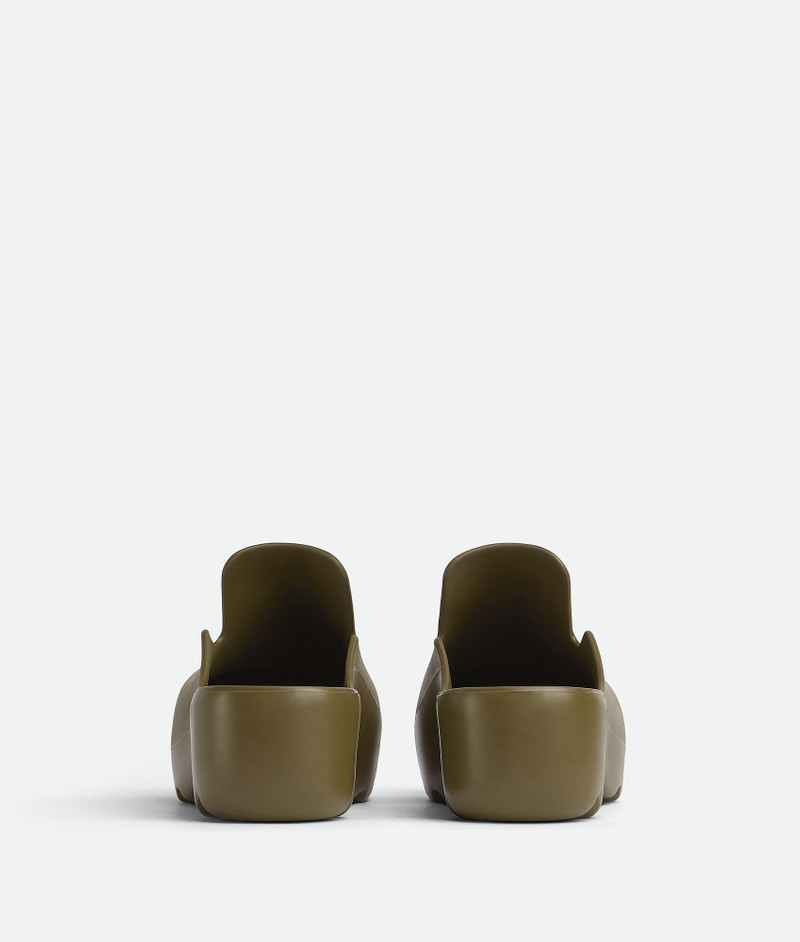 Bottega Veneta rubber flash outlook