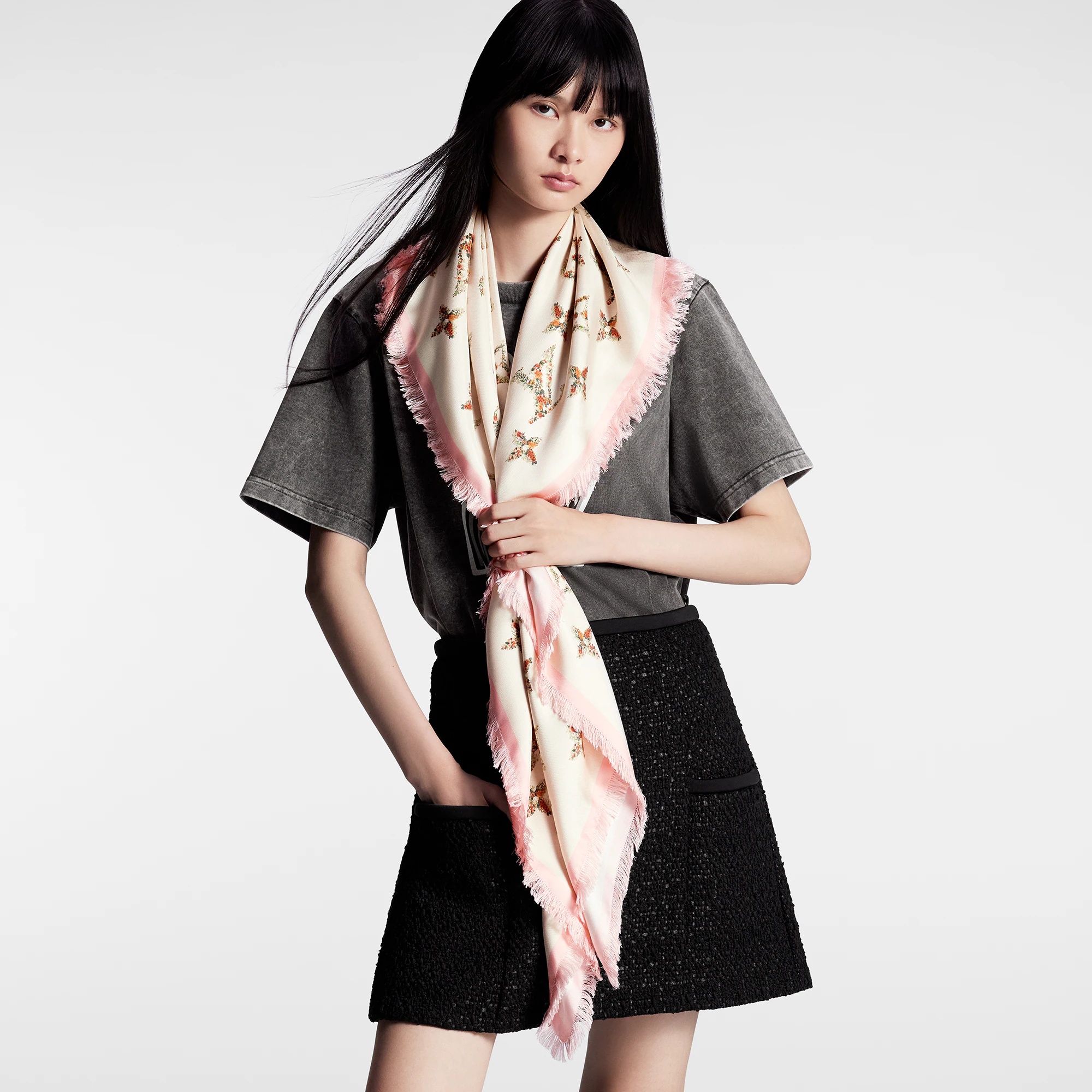 Monogram Flowers Shawl - 5