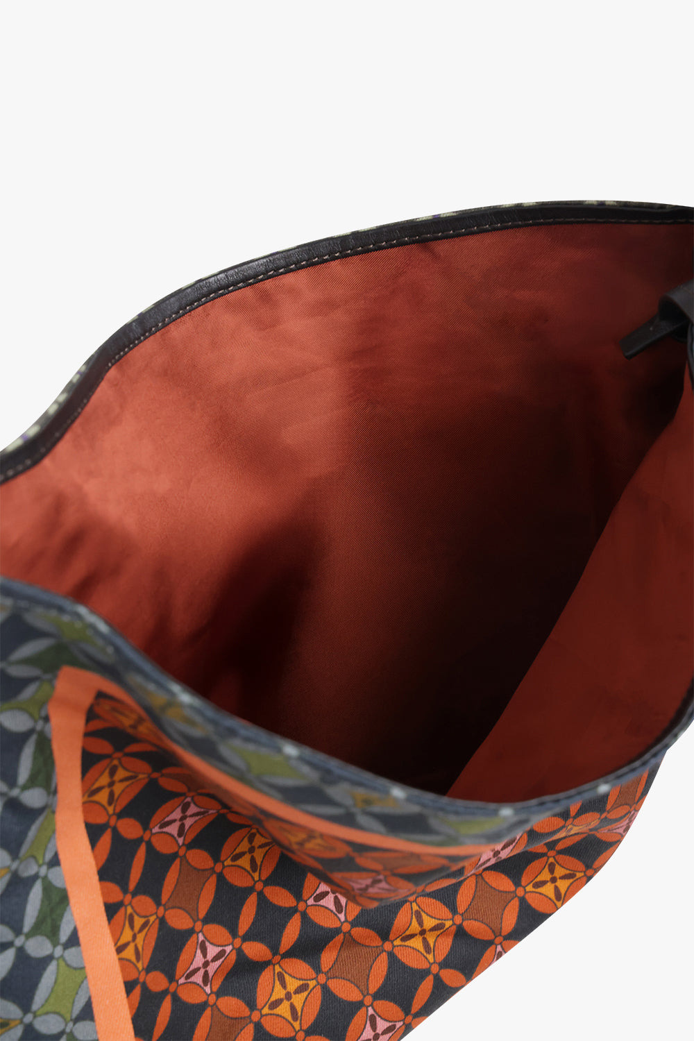 GEOMETRIC PRINT SMALL HOBO BAG WITH BELT STRAP | PURPLE/GREEN/RED - 4