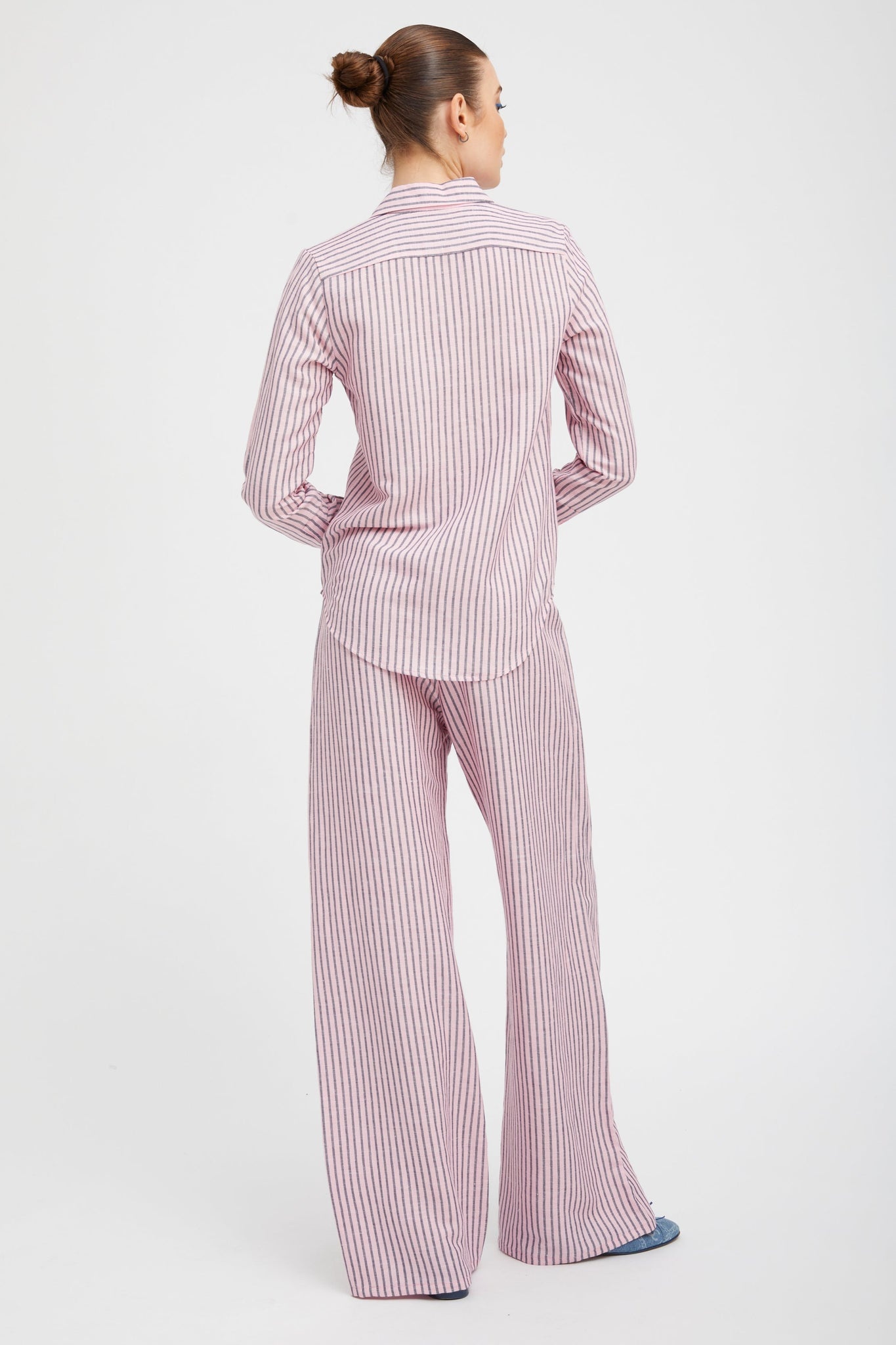 PINK INDIGO STRIPE LINEN FONDA BUTTON DOWN - 5