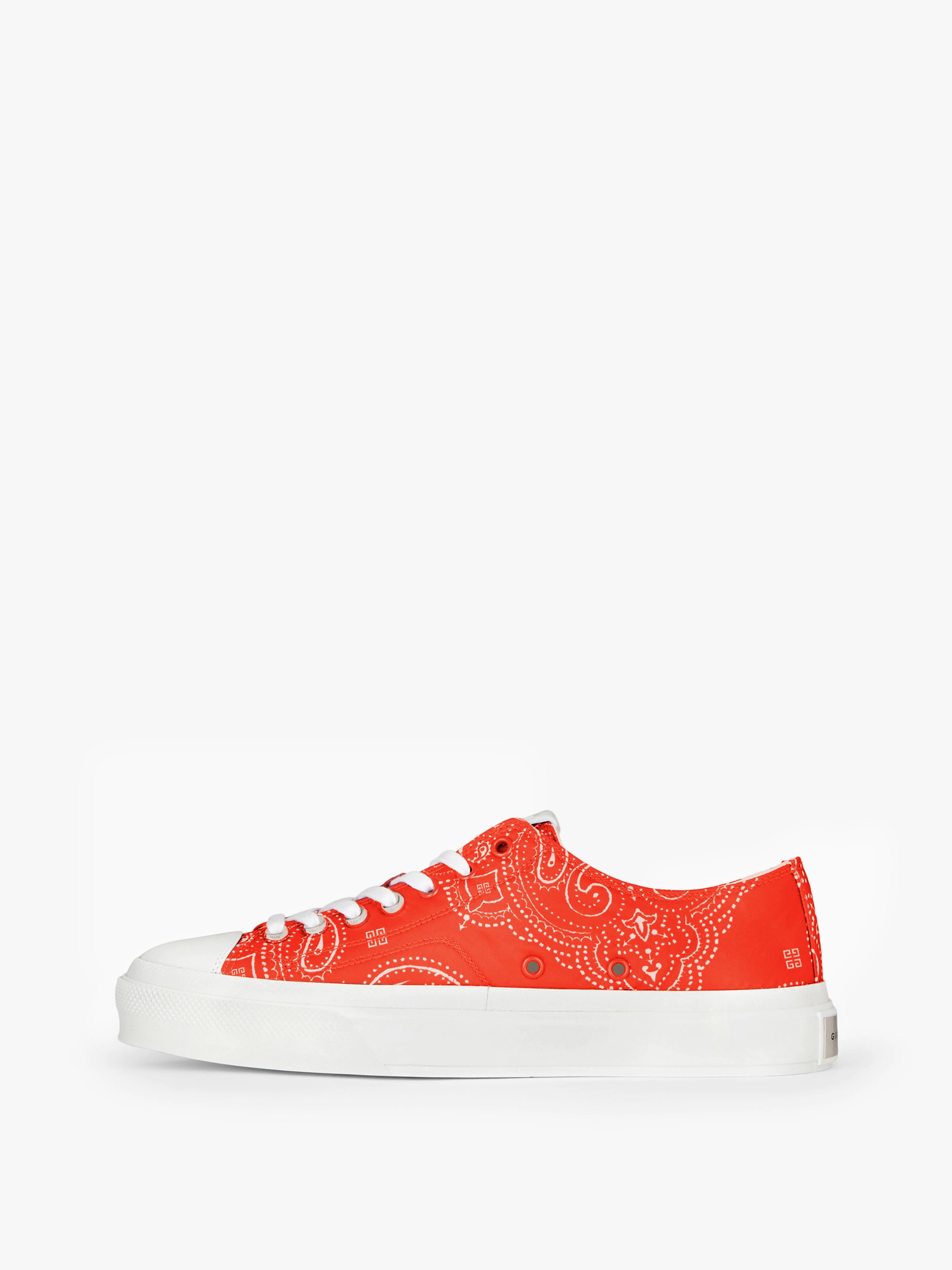 SNEAKERS CITY IN BANDANA PRINTED CANVAS - 3
