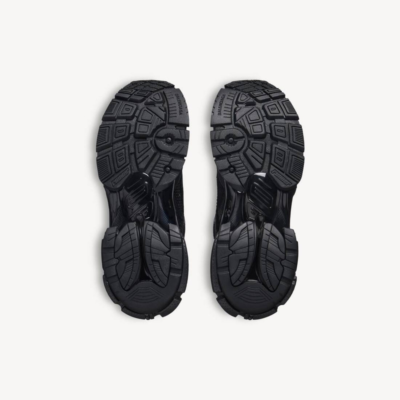 Men's Runner Led Sneaker in Black 7