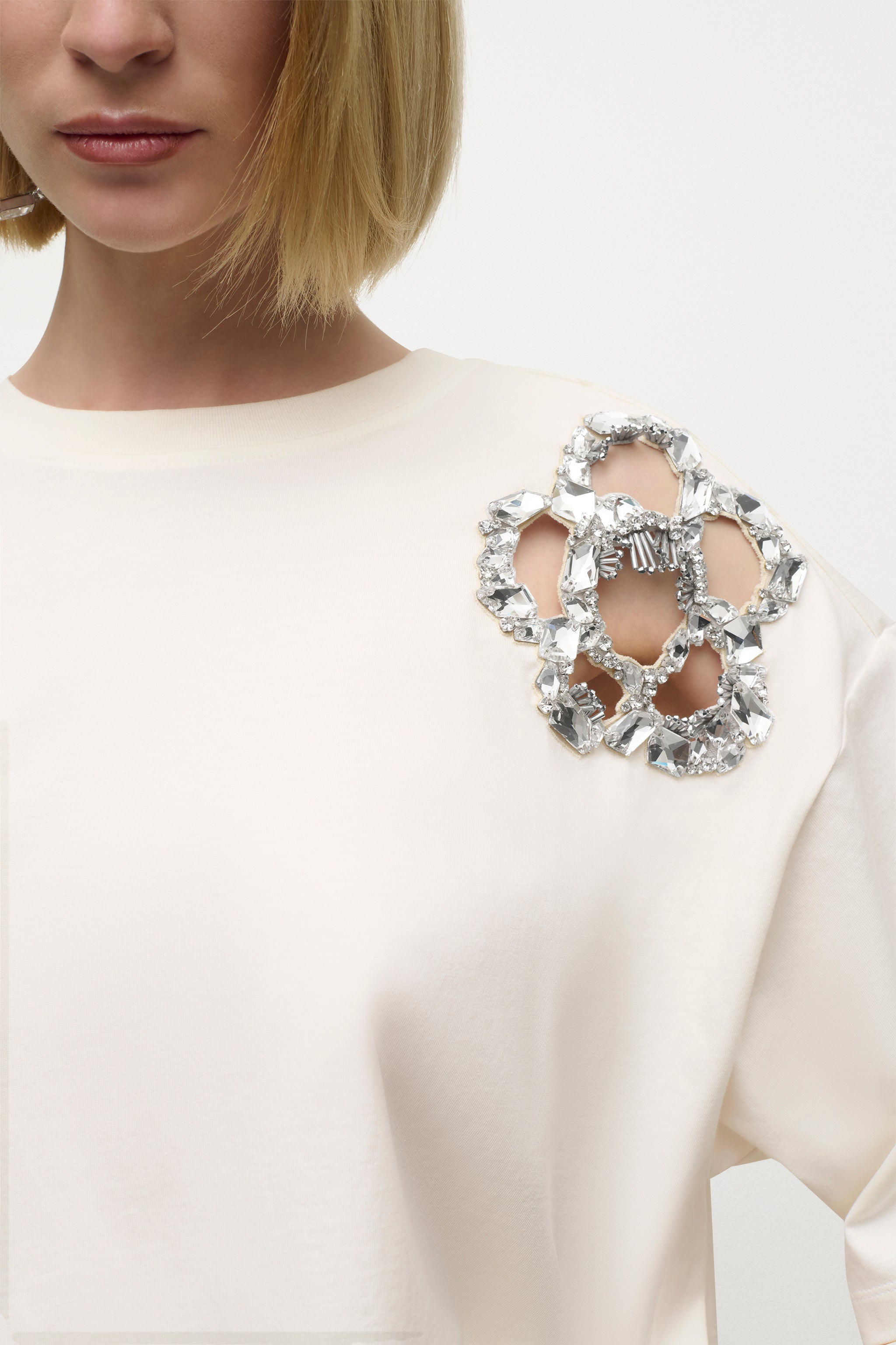 CRYSTAL CLUSTER FLOWER T-SHIRT - 5