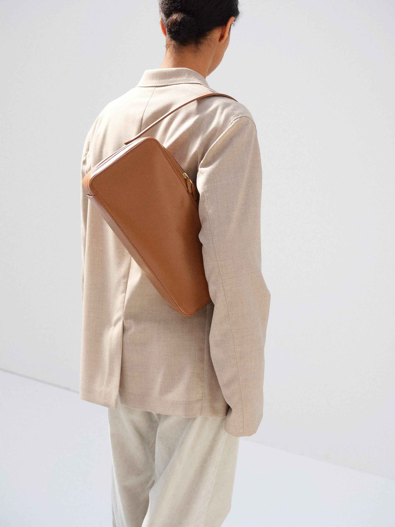 AURALEE LEATHER SQUARE BAG MADE BY AETA outlook