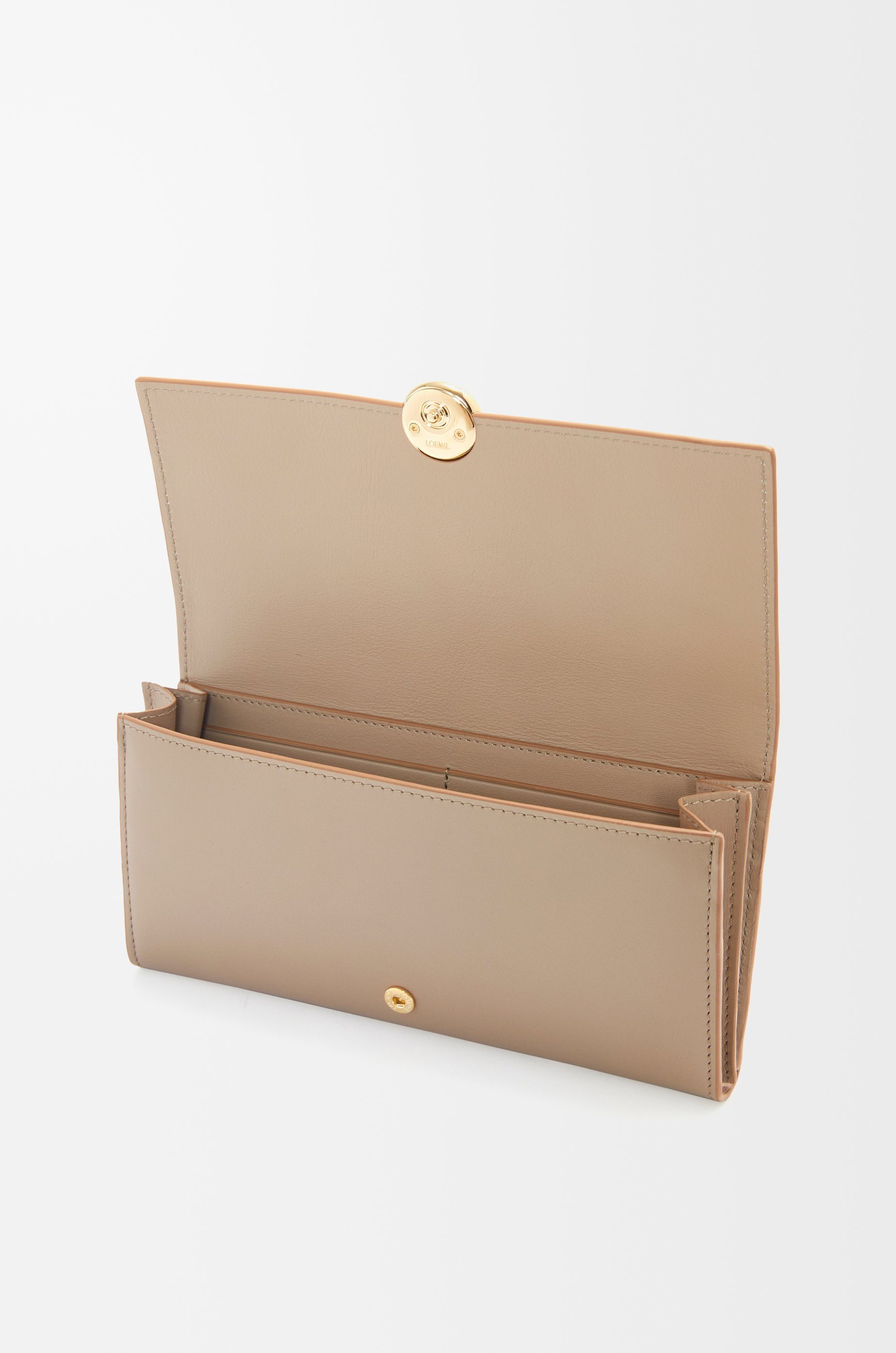 Pebble continental wallet in shiny nappa calfskin - 3