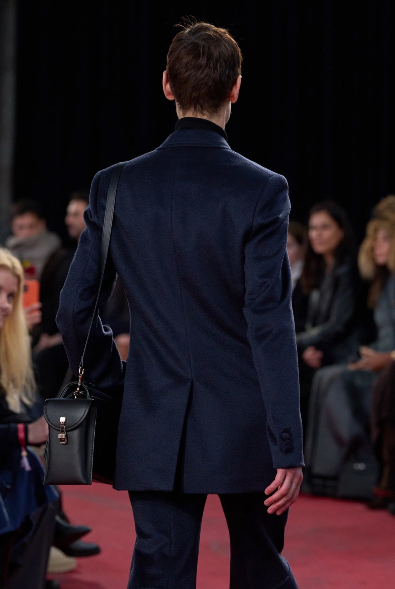 Nico Blazer in Dark Navy Cashmere - 4