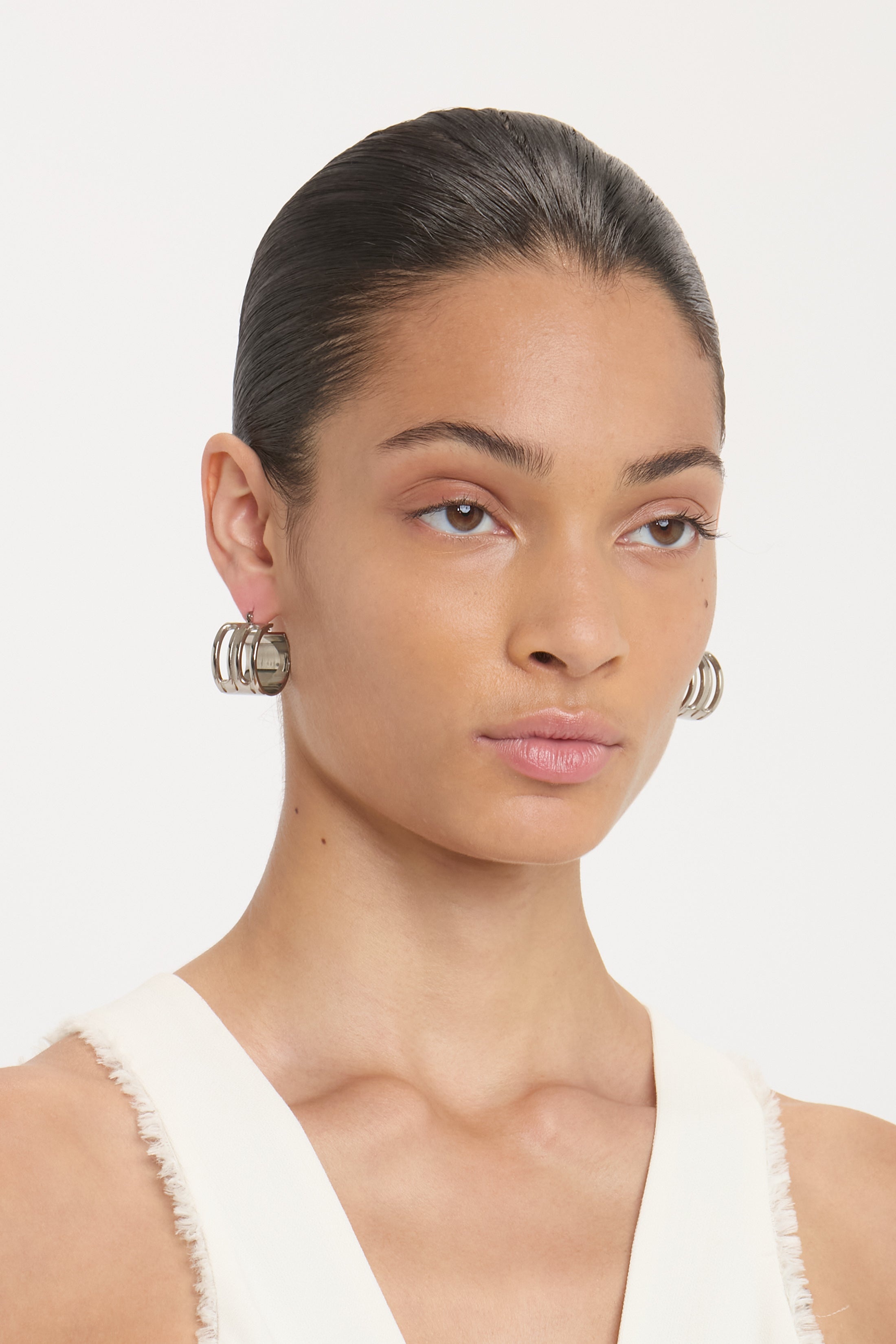 B Frame Hoop Earrings In Silver - 4
