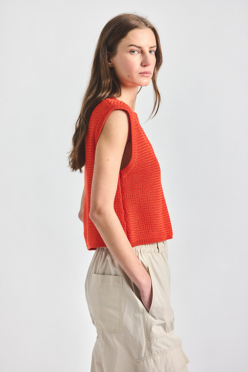 VIVIENNE SLEEVELESS SWEATER 3