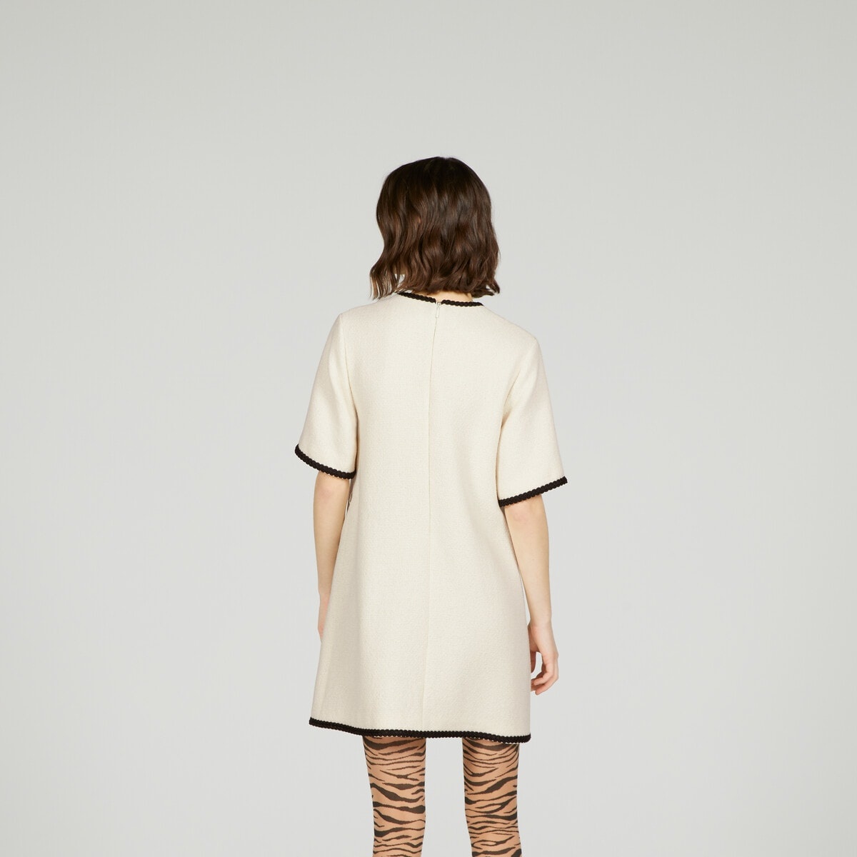 Retro tweed dress with chain belt - 6