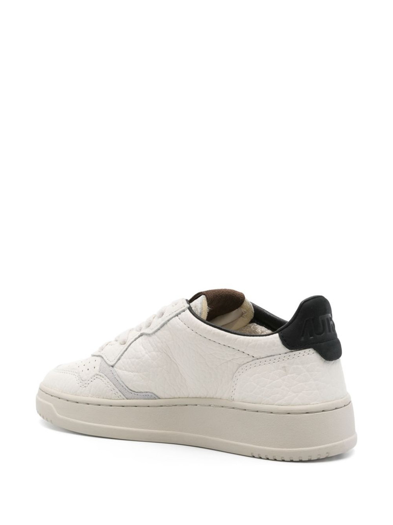 Medalist sneakers 3