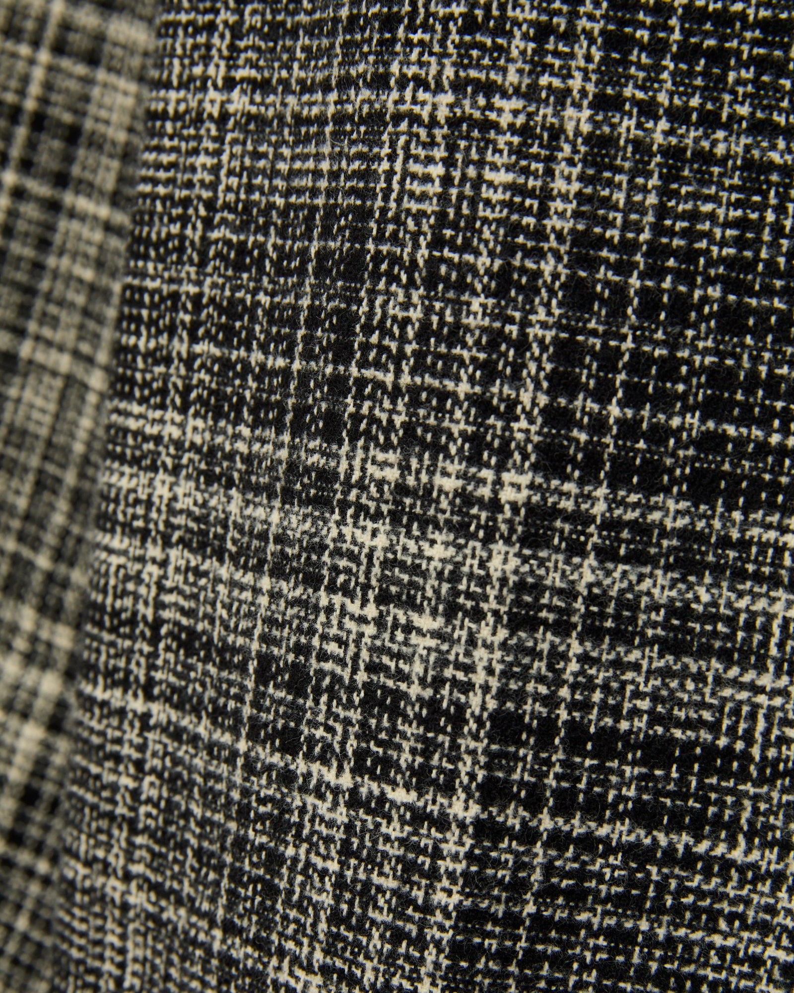 Utility Flannel in Static Plaid - 7
