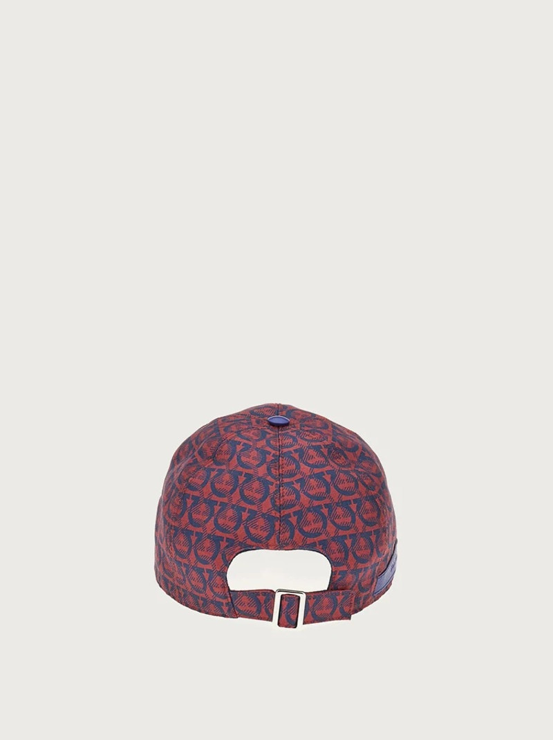 FERRAGAMO GANCINI BASEBALL CAP outlook