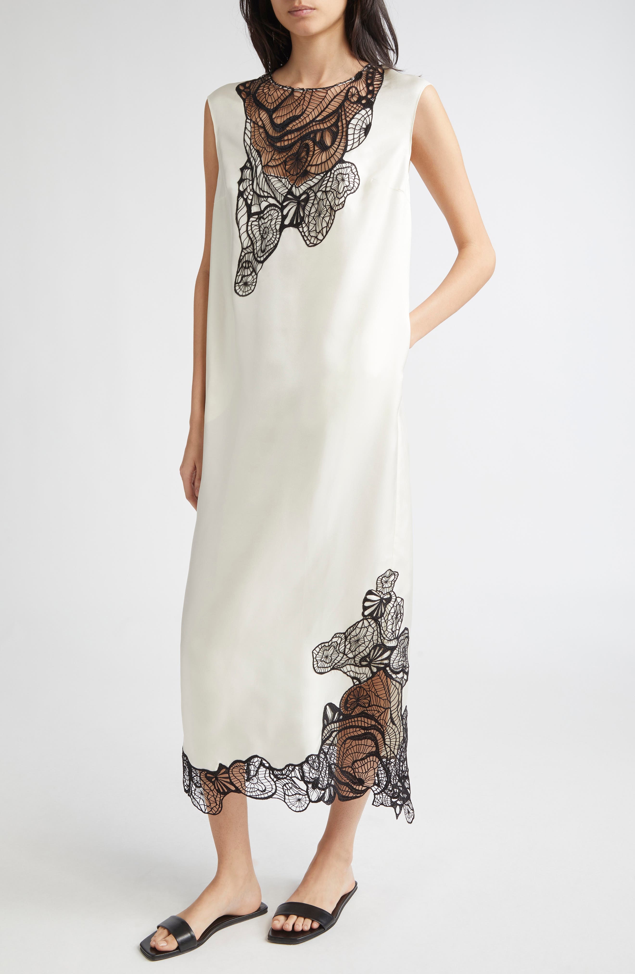 LOULOU DE SAISON Uma Lace Trim Silk Twill Maxi Dress in Ivory/Black at Nordstrom - 4