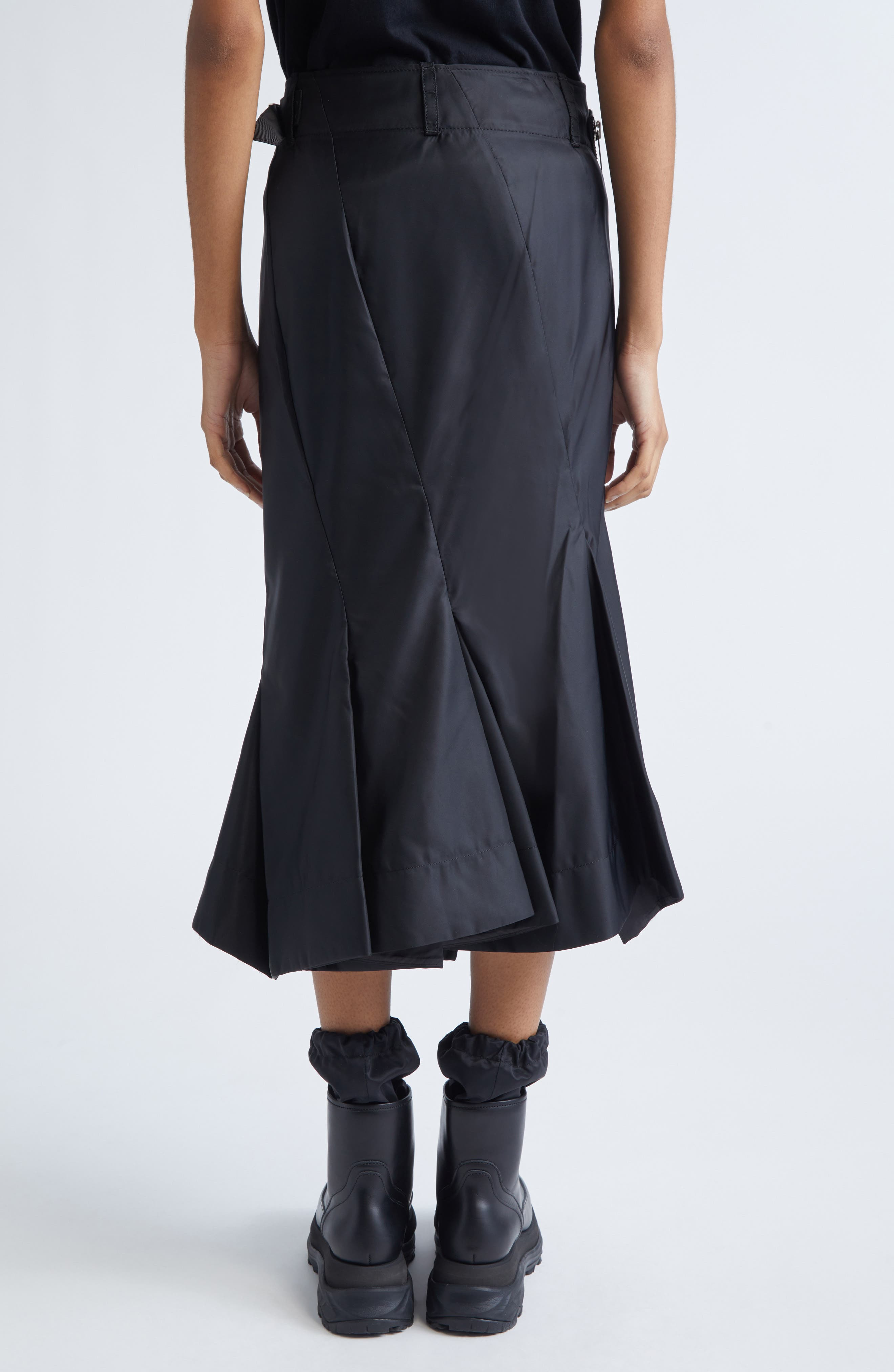 Sacai Insulated Nylon Twill Skirt in Black at Nordstrom - 3