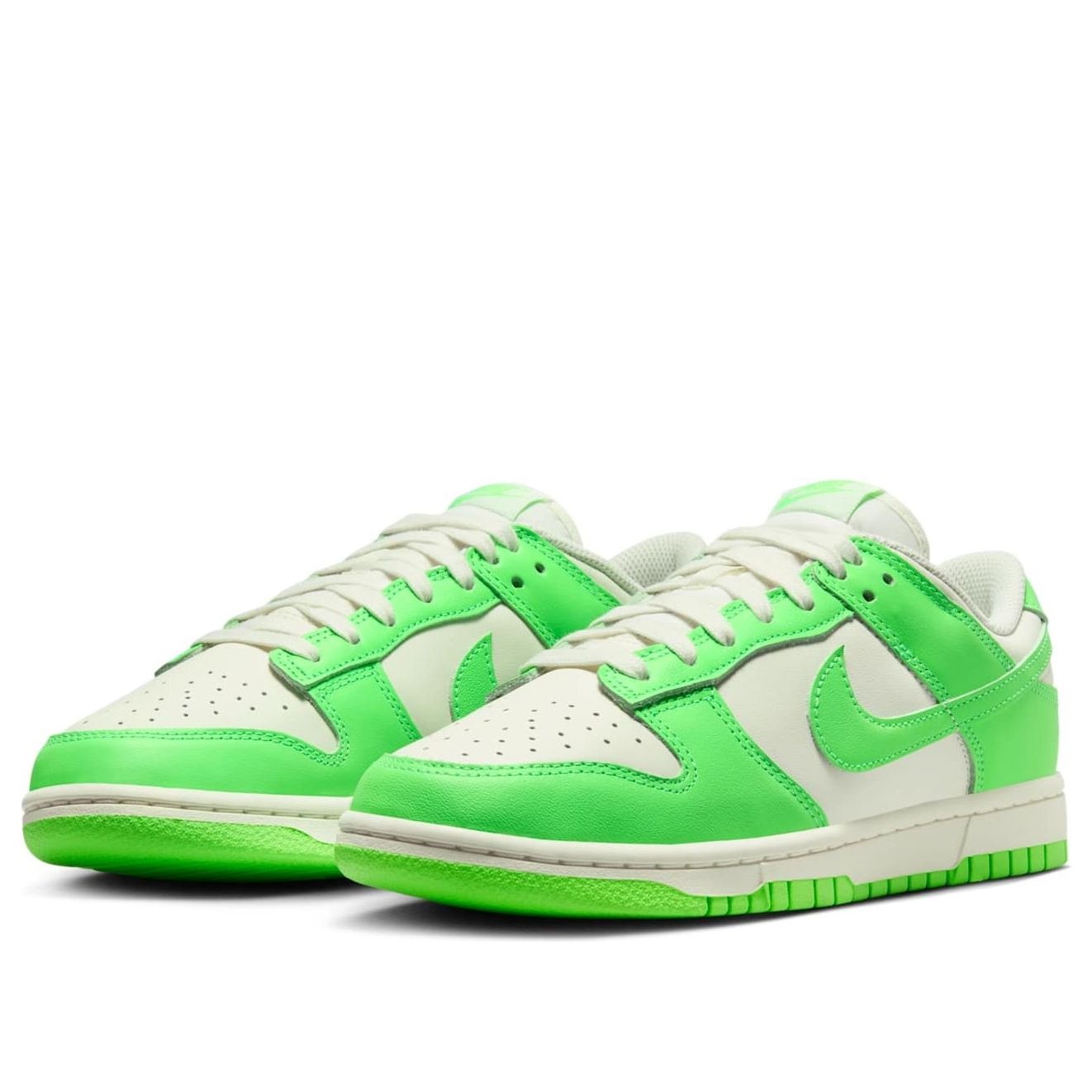 (WMNS) Nike Dunk Low 'Sail Green Strike' HV0842-133 - 3