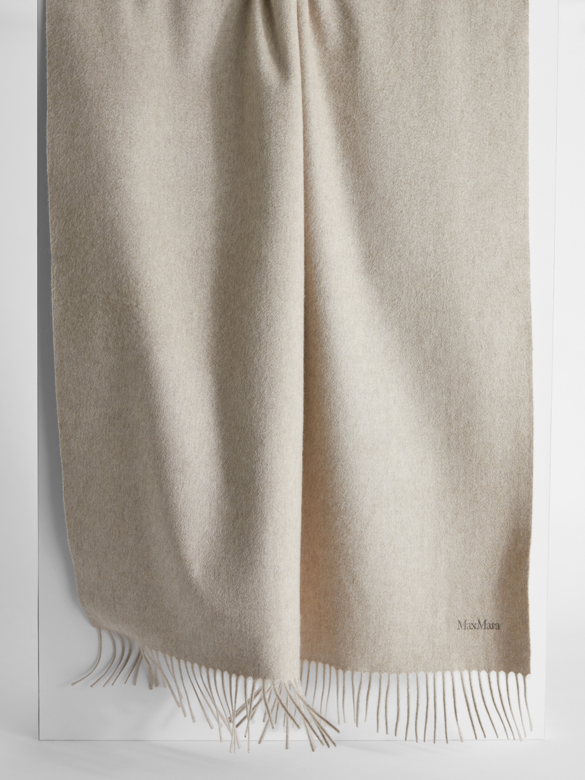 Cashmere stole with embroidery - 1