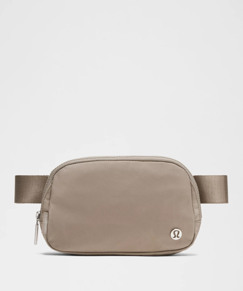Everywhere Belt Bag with Long Strap 1L 1
