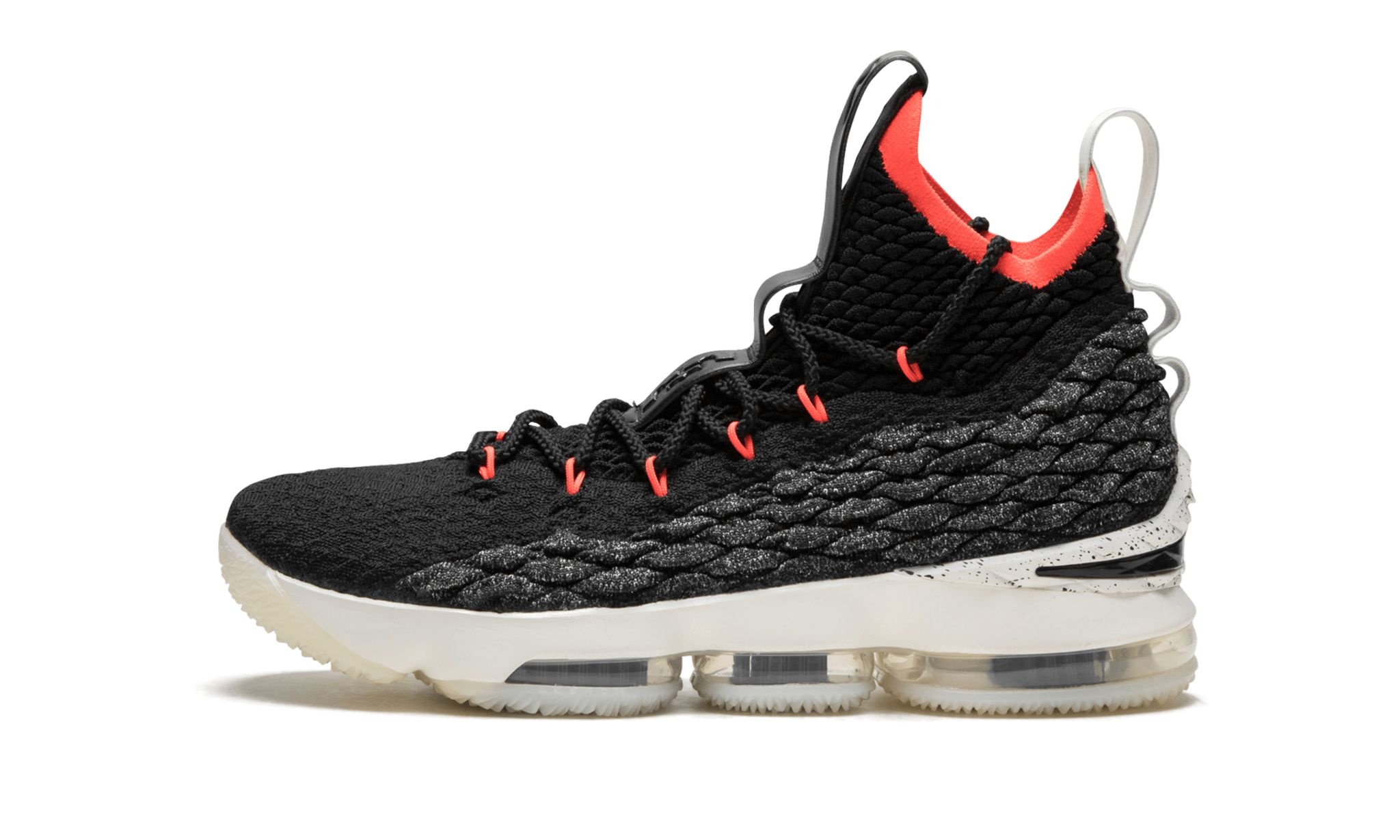 Lebron 15 "Black / Bright Crimson" - 1