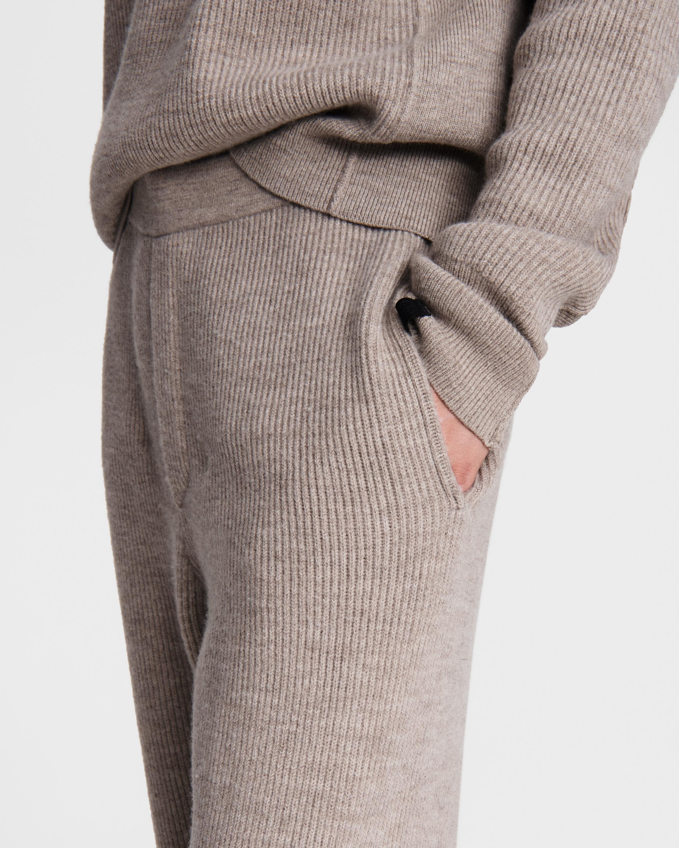 Undyed Wool Sweatpant
Relaxed Fit Pant - 6