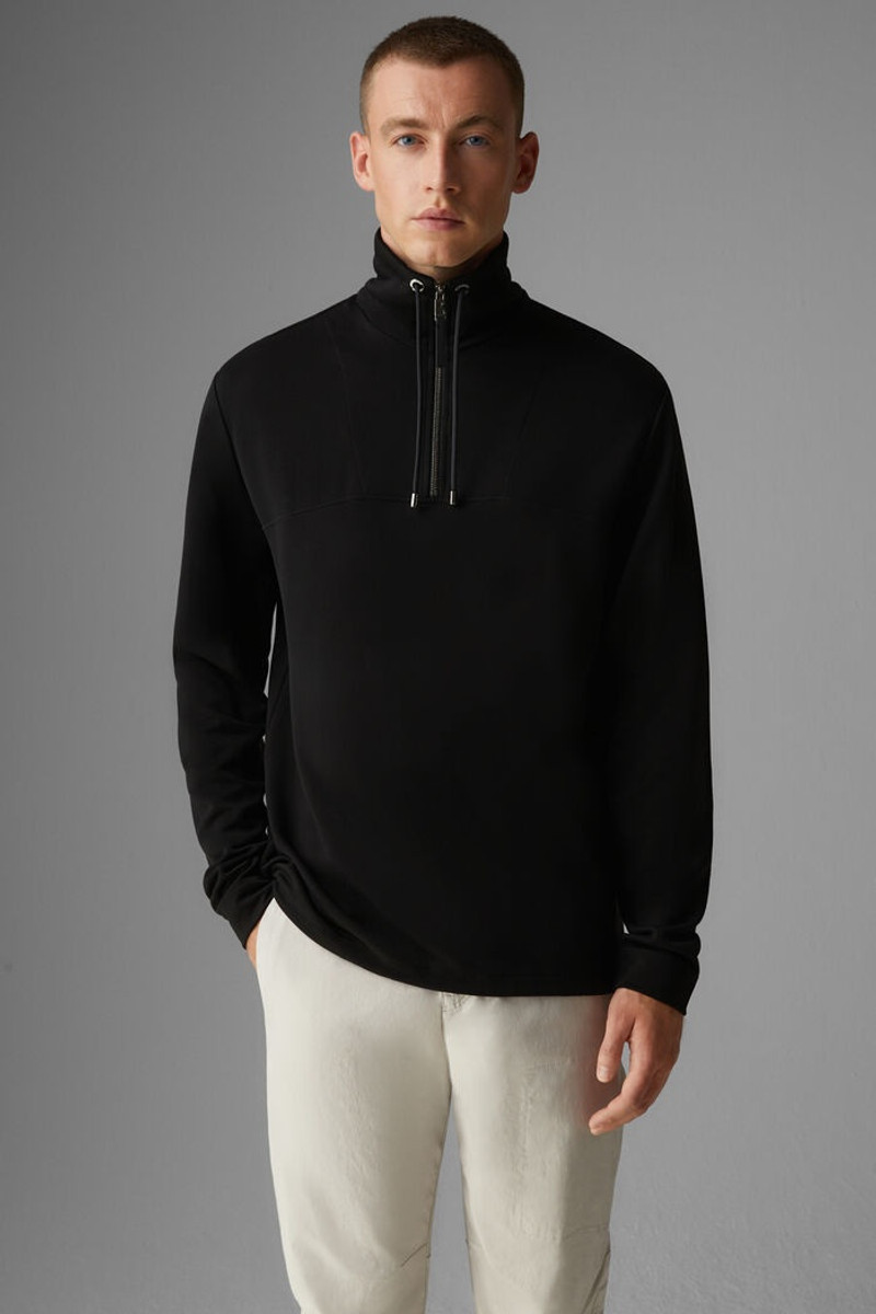 Otis Pullover in Black 2