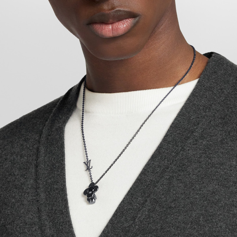 Vivienne Pendant 5