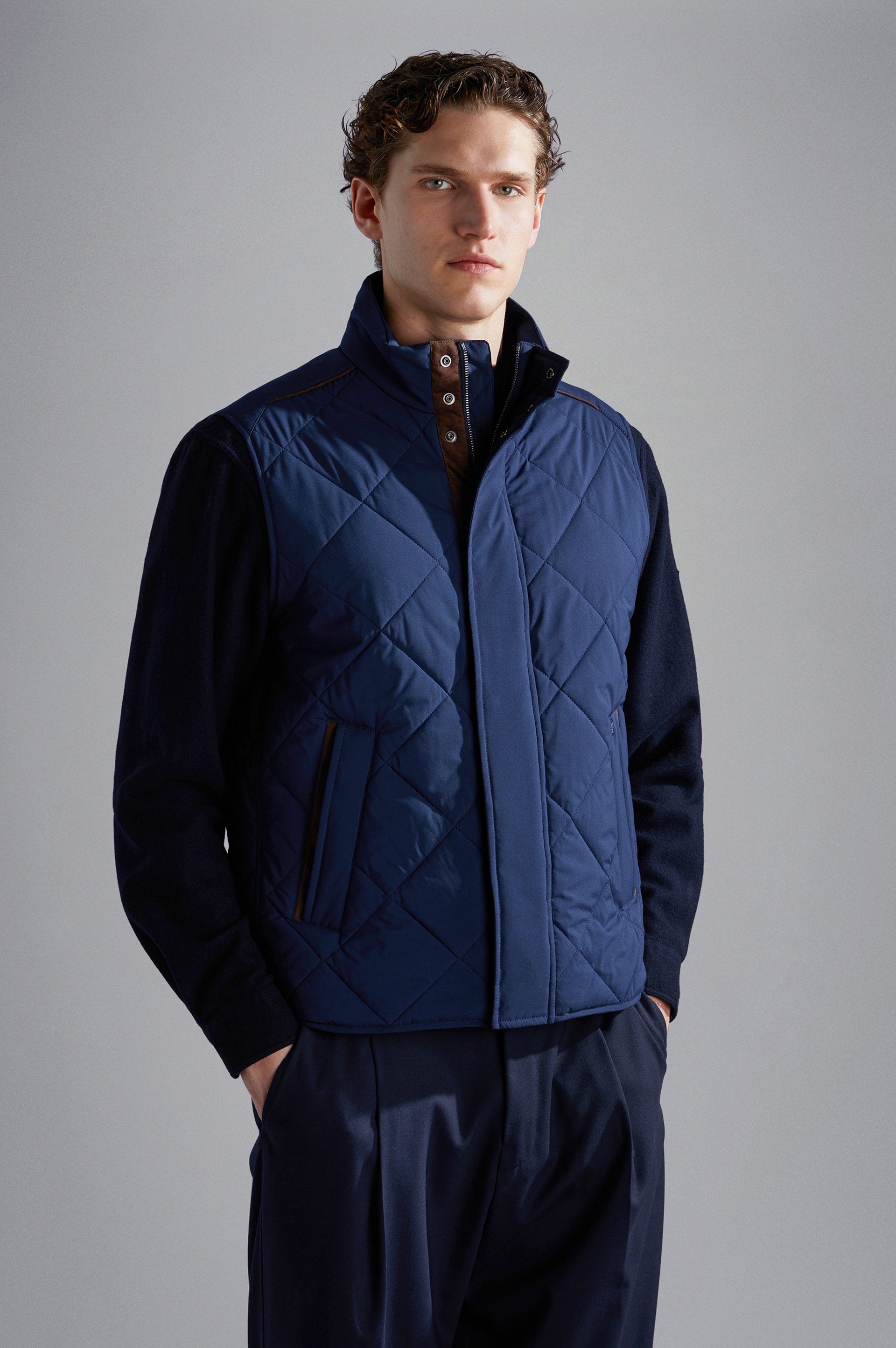 QUILTED VEST WITH ALCANTARA® DETAILS - 7