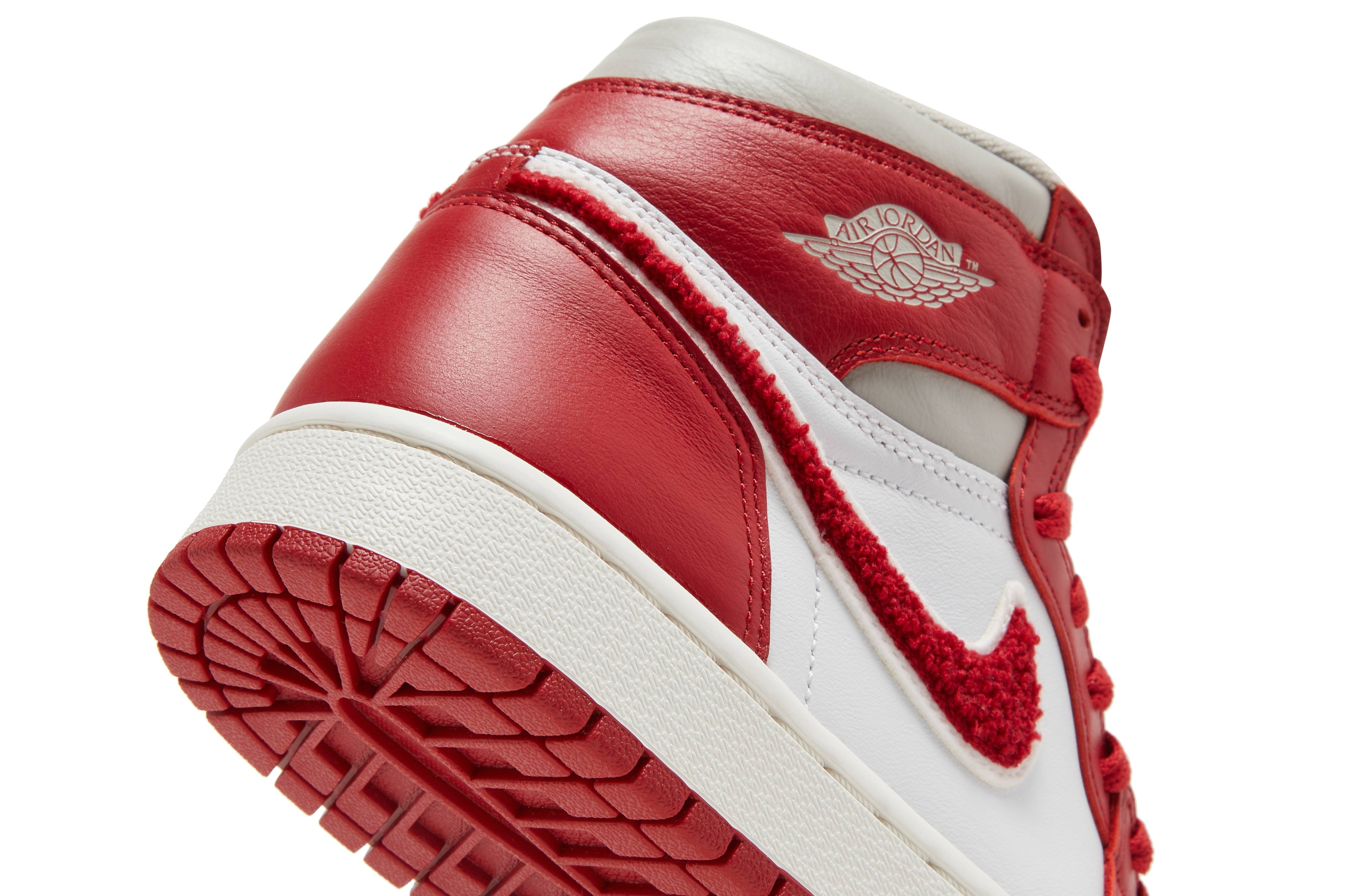 Wmns Air Jordan 1 High OG 'Newstalgia Chenille' - 10
