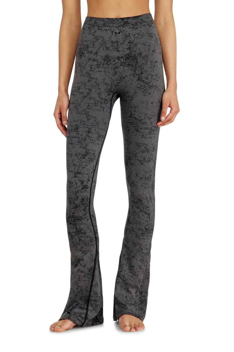 FARED LEGGINGS WITH UTILITARIAN PRINT 2
