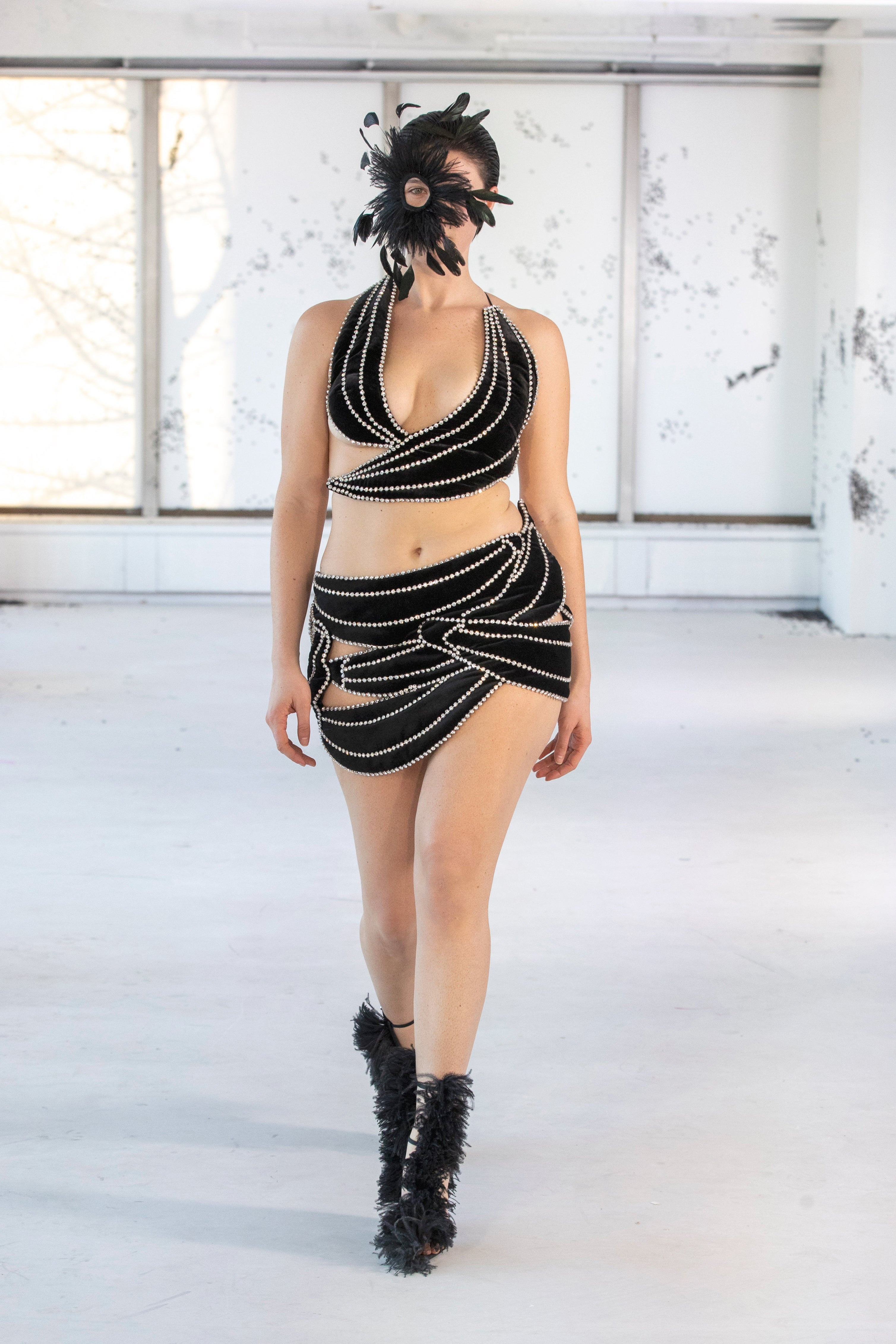 VELVET CRYSTAL TRIM BANANA TOP - 6