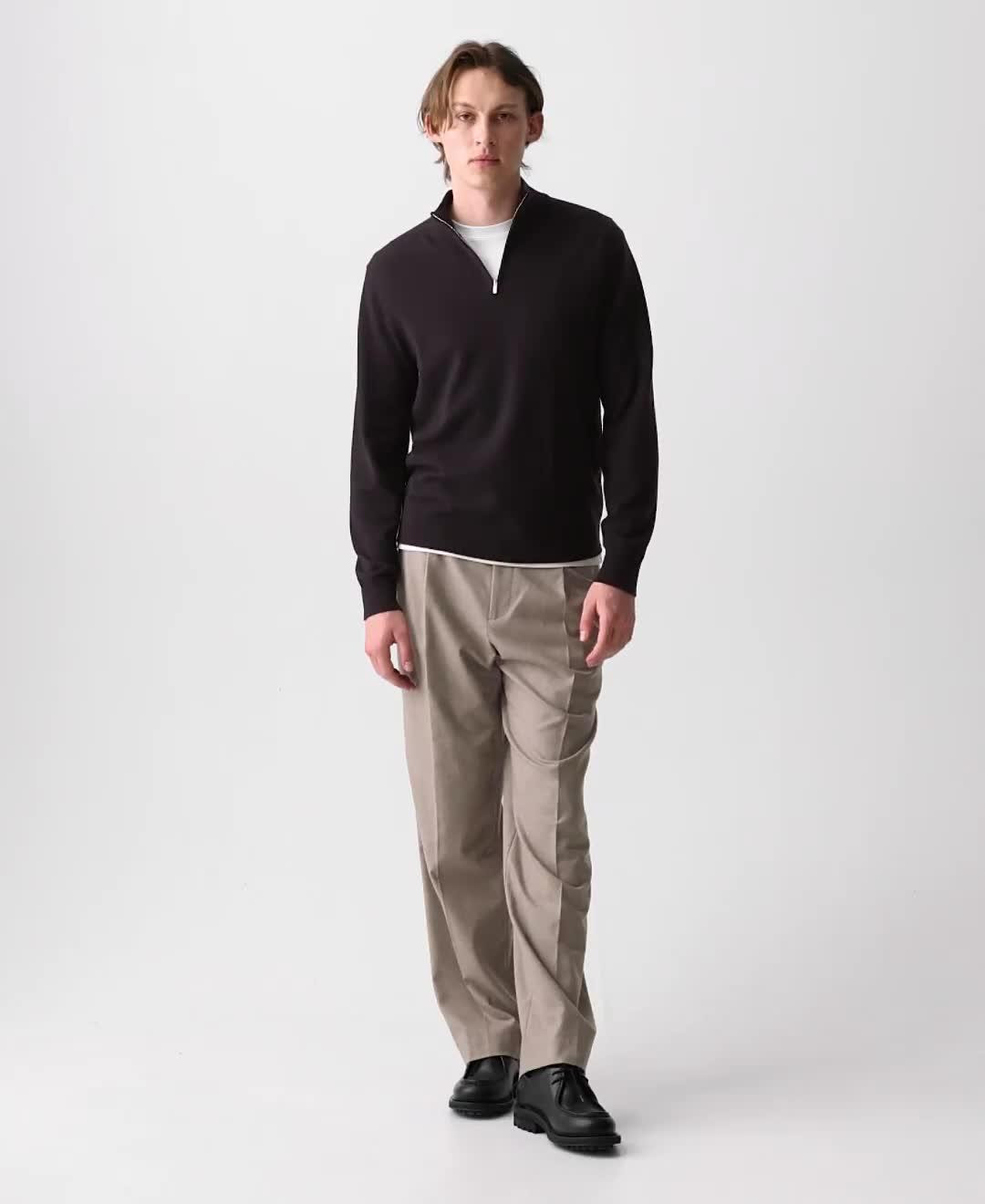 Hilles Quarter-Zip Sweater in Cashmere - 8