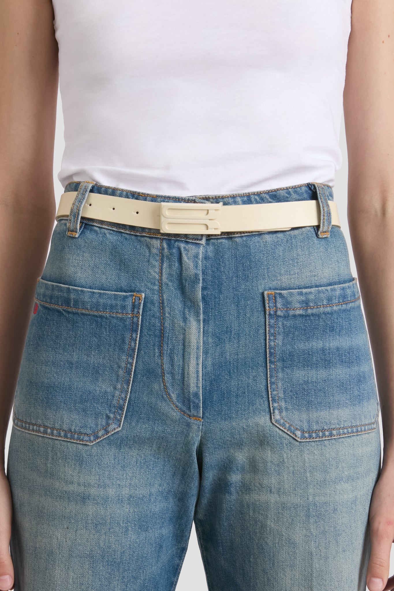 Tonal Frame Belt In Ivory Smooth Leather - 2