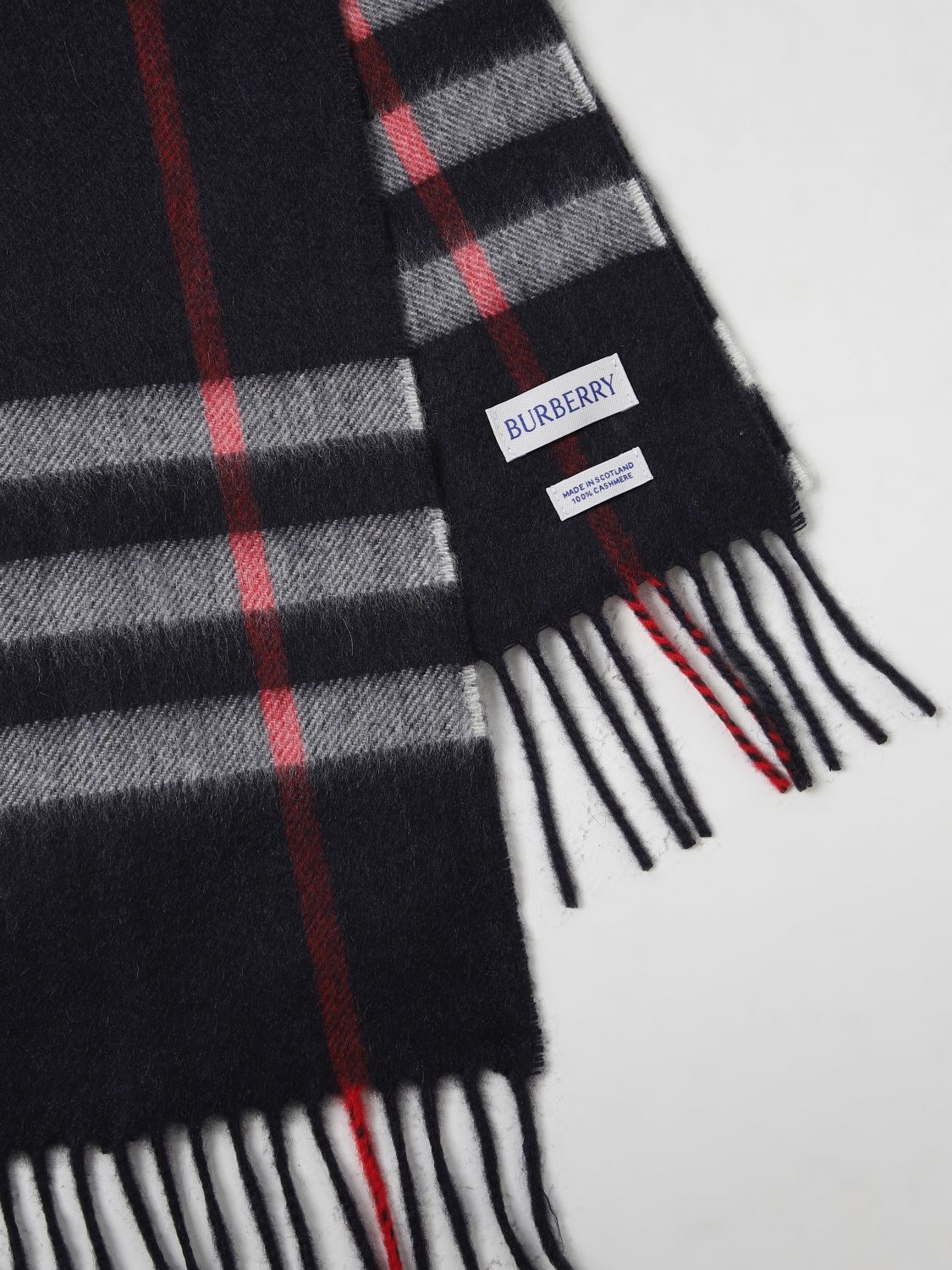 Burberry scarf for man - 3