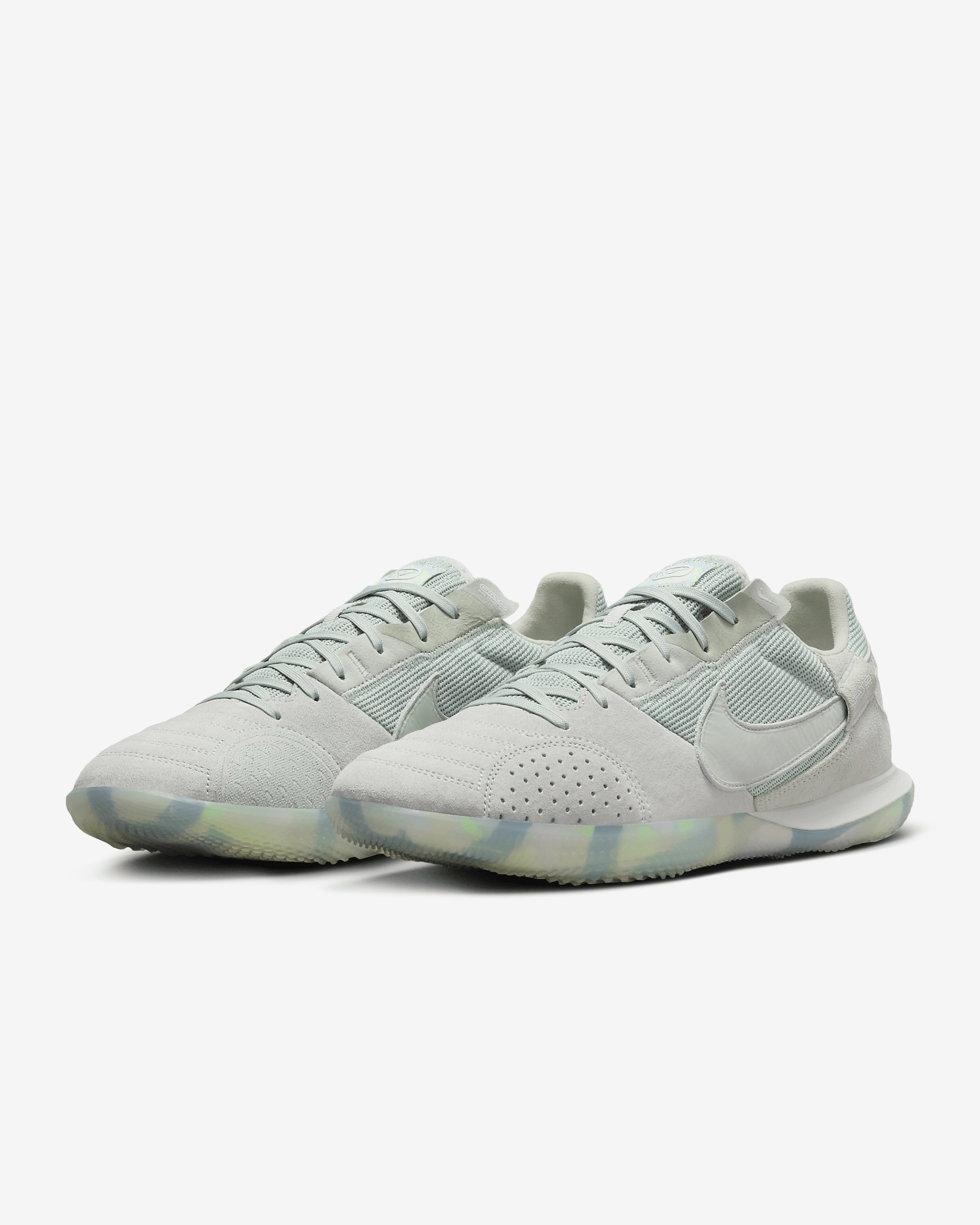 Nike Streetgato SE Low-Top Soccer Shoes - 5