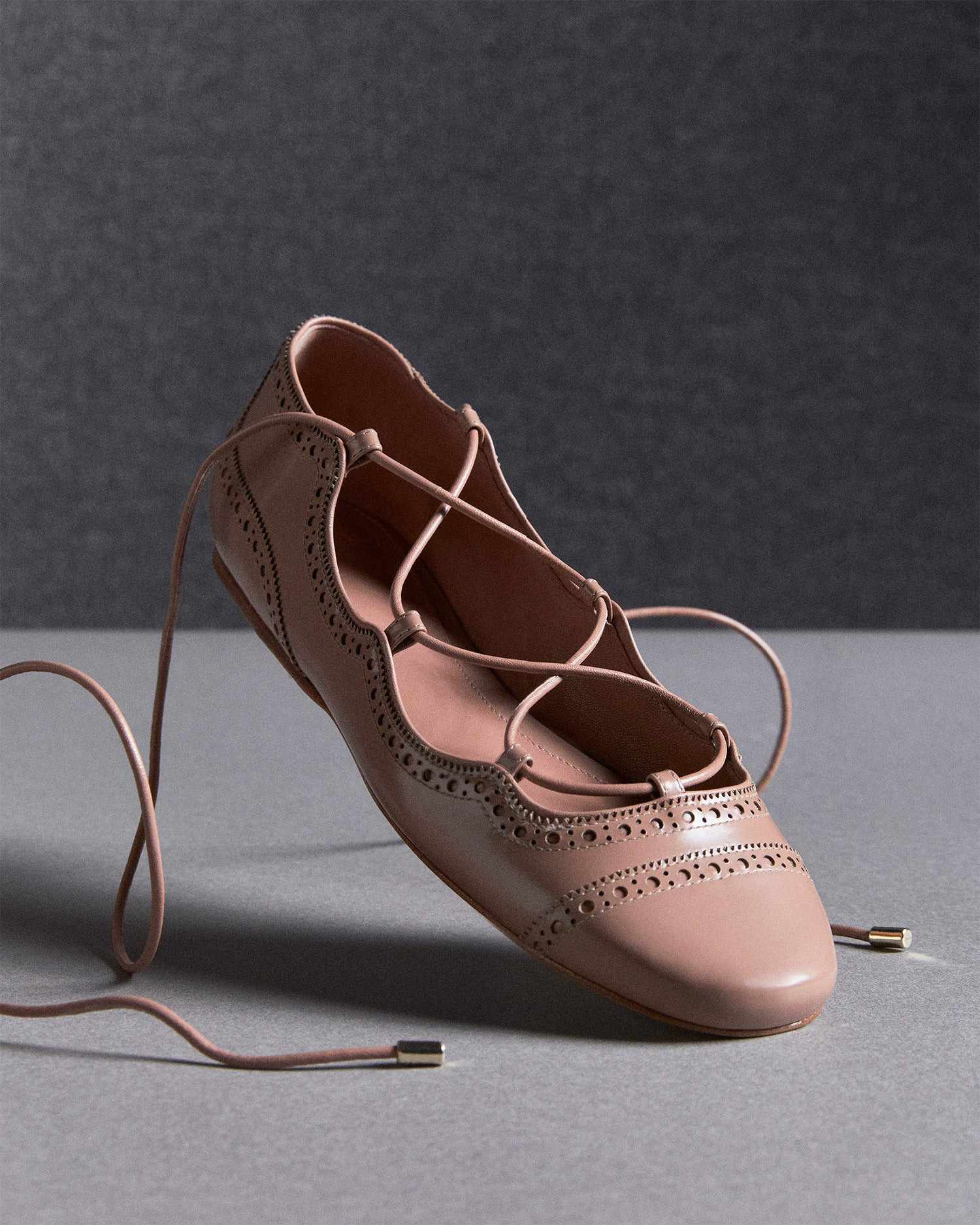 LACE UP BROGUE ROMA - 6