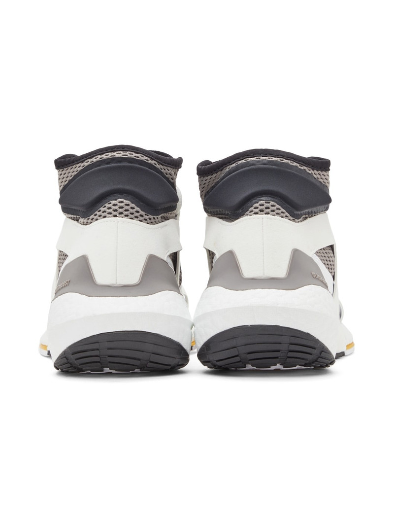 Ultraboost 21 금속 효과 운동화 4