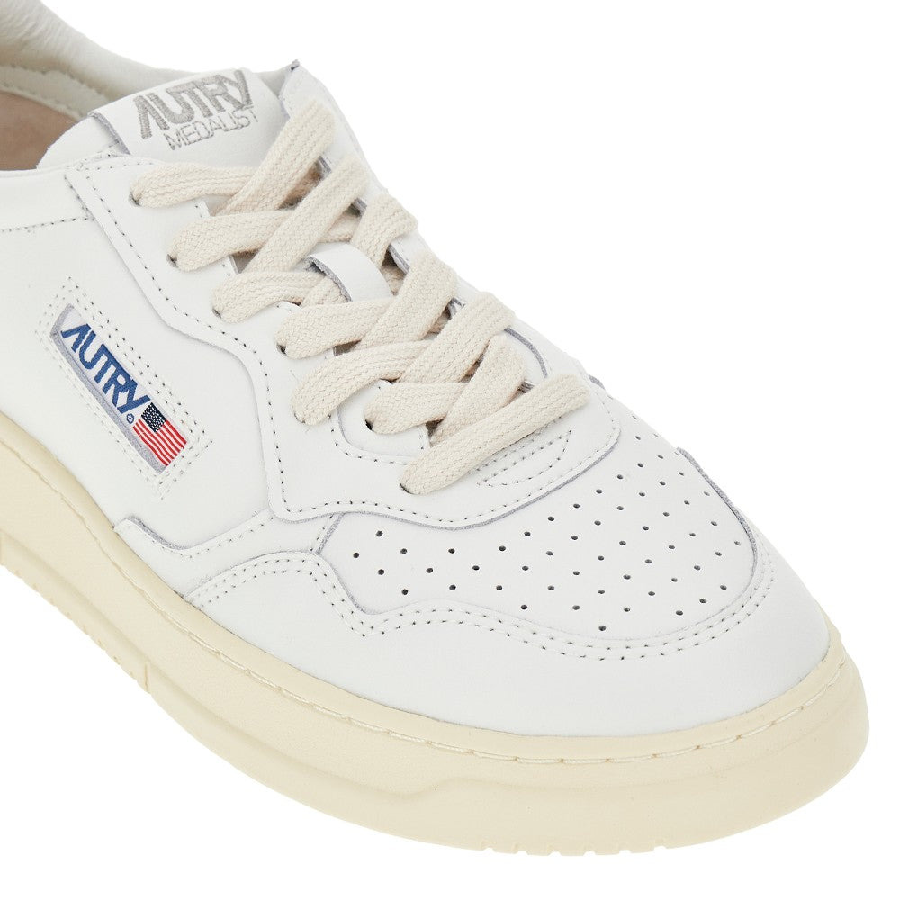 MEDALIST LOW LEATHER SNEKARS - 2