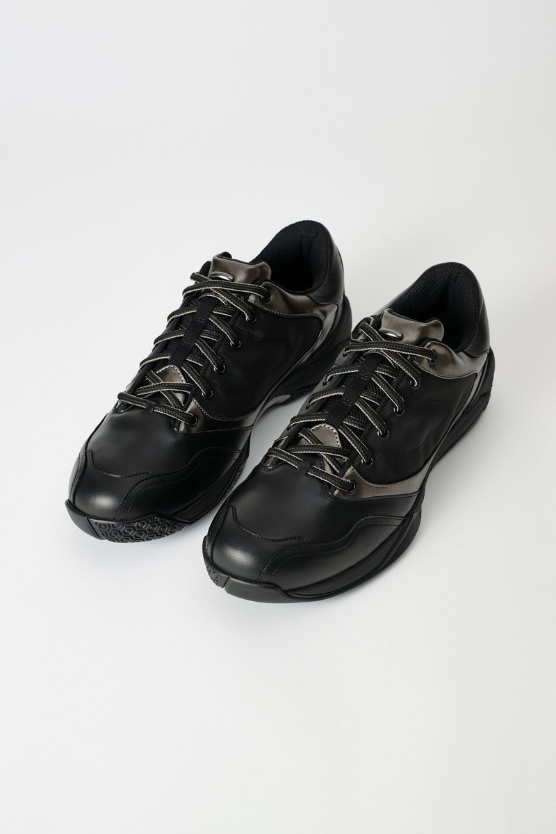 Wildheart Tinny Carbon Leather 6