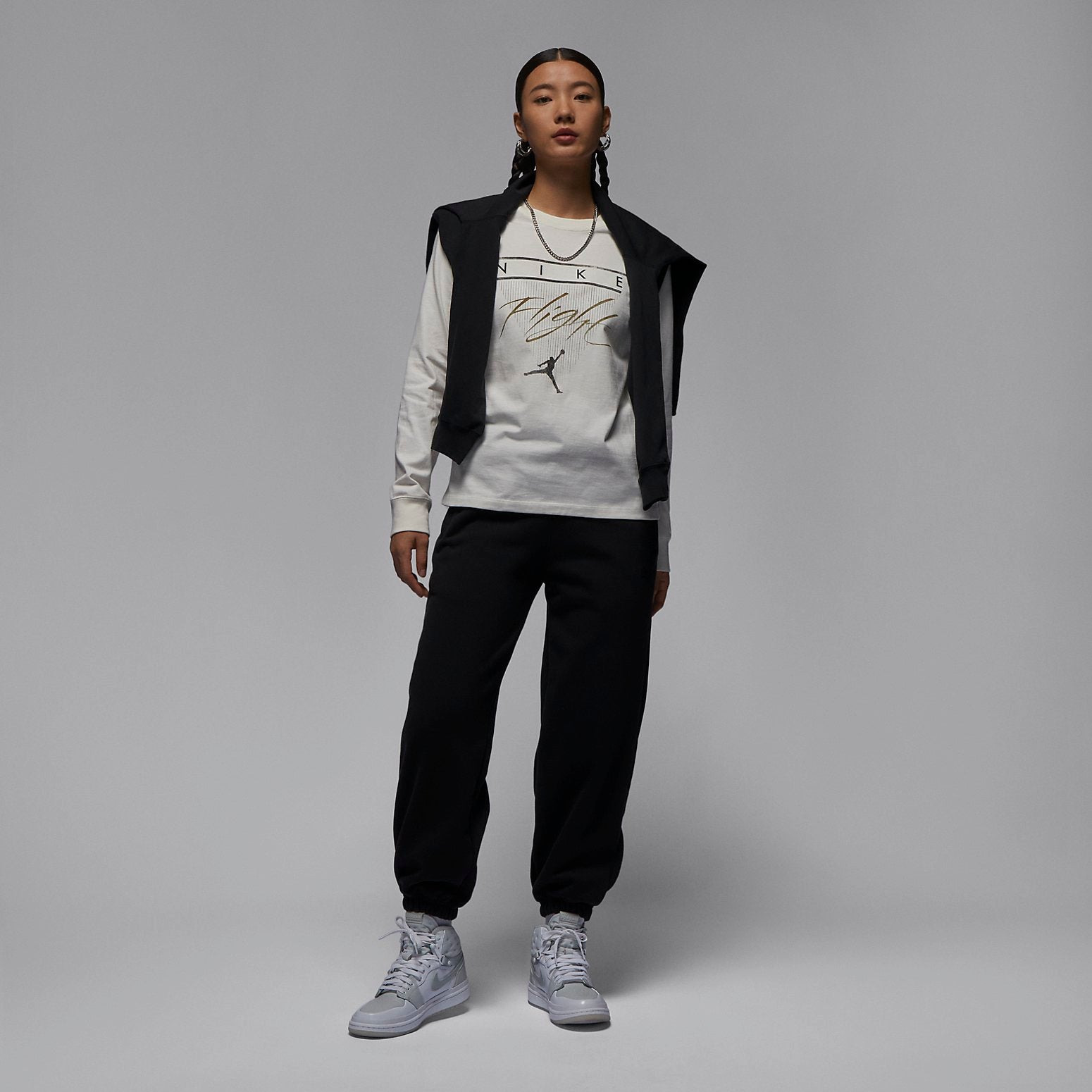 (WMNS) Air Jordan Long-Sleeve Graphic T-Shirt Asia Sizing 'Sail' FD7206-133 - 5