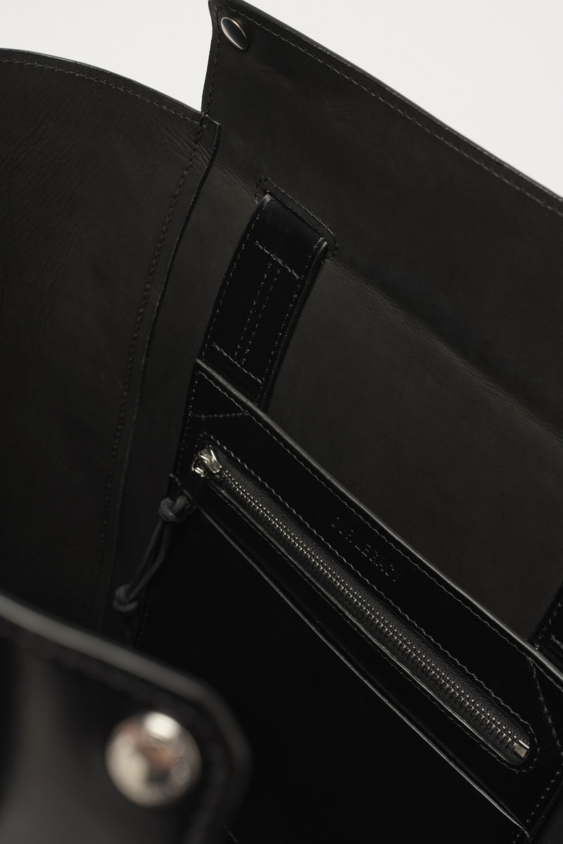 More Bag Aamon Black Leather 3