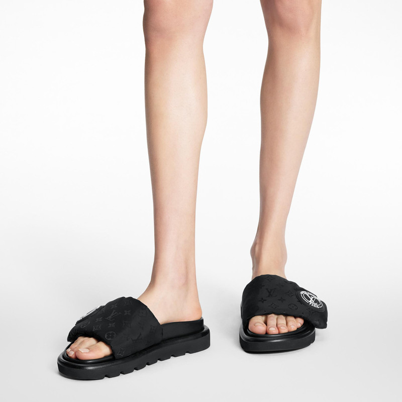 Louis Vuitton Pool Pillow Comfort Mule outlook