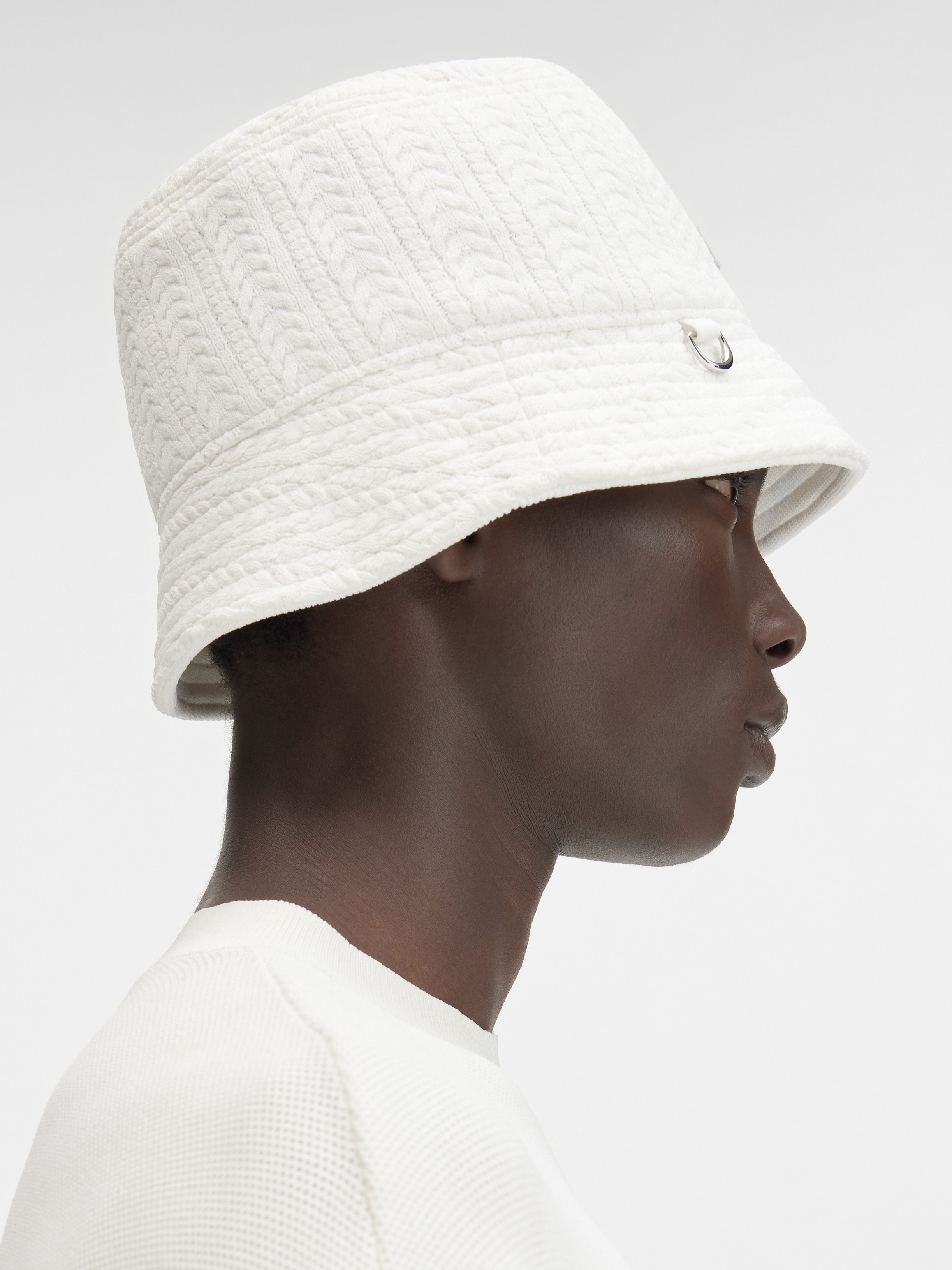 ハット JACQUEMUS 'Le Bob Belo' bucket hat (245AC6482379 WHITE) JACQUEMUS 'Le Bob Belo' bucket hat | julianfashion | REVERSIBLE