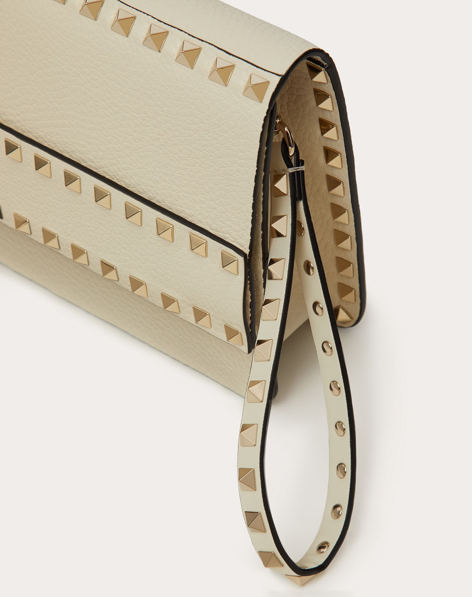 Rockstud Grainy Calfskin Clutch - 5