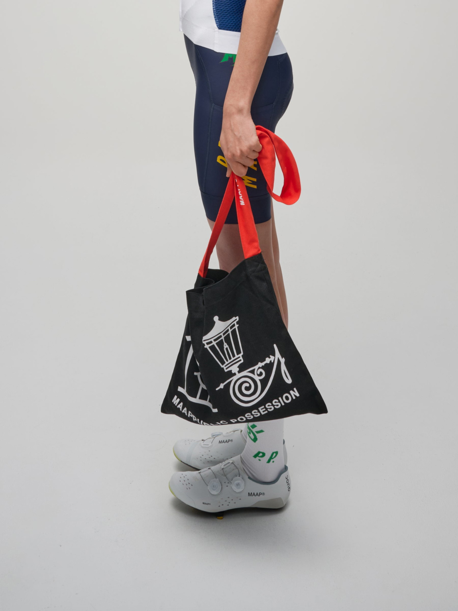 MAAP + Public Possession Musette - 2