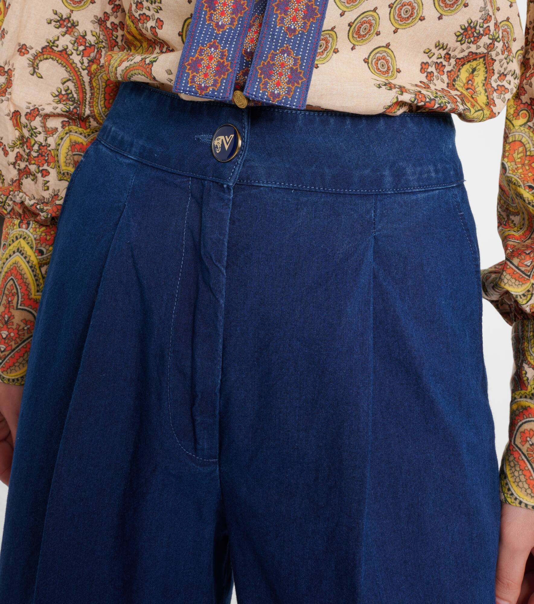 High-rise pleated wide-leg jeans - 4