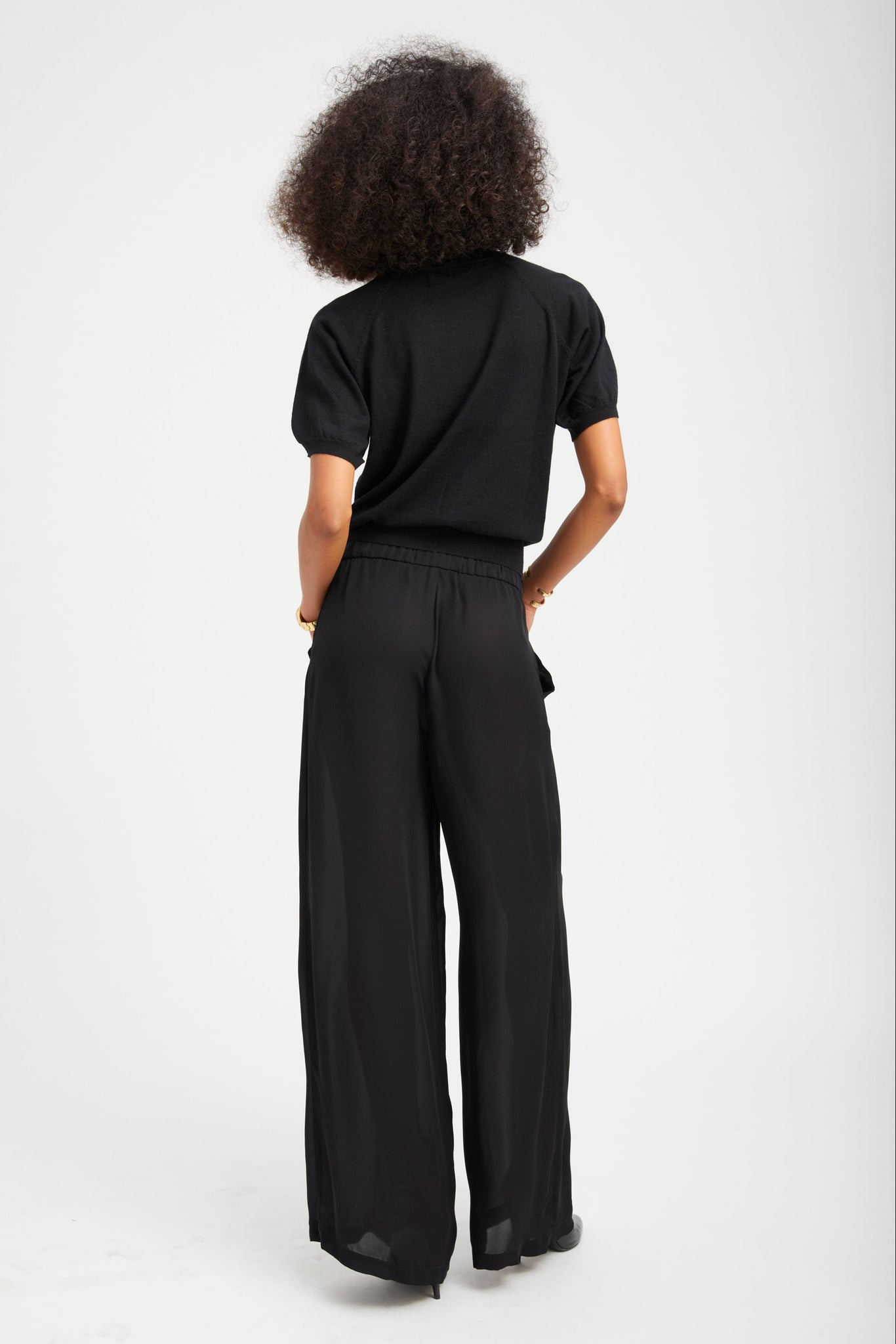BLACK CASHMERE SHORT SLEEVE RAGLAN SWEATER - 5