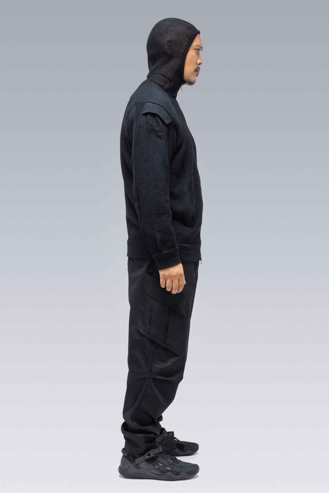J77-AM Black - 12