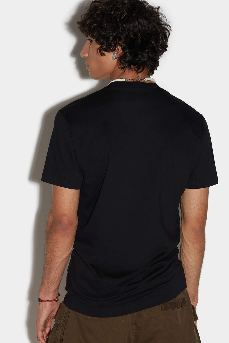 DSQUARED2 DSQUARED2 MAPLE COOL T-SHIRT outlook