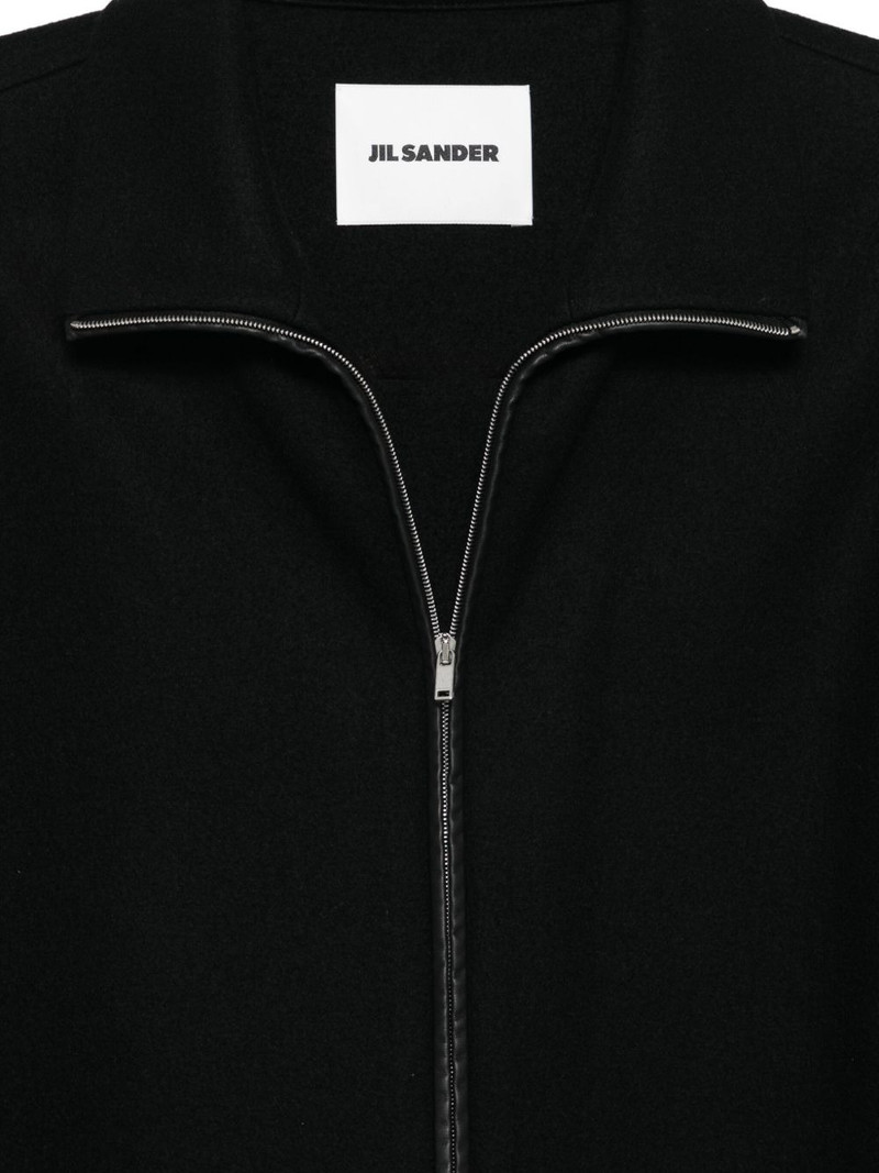zip-fastening jacket 3